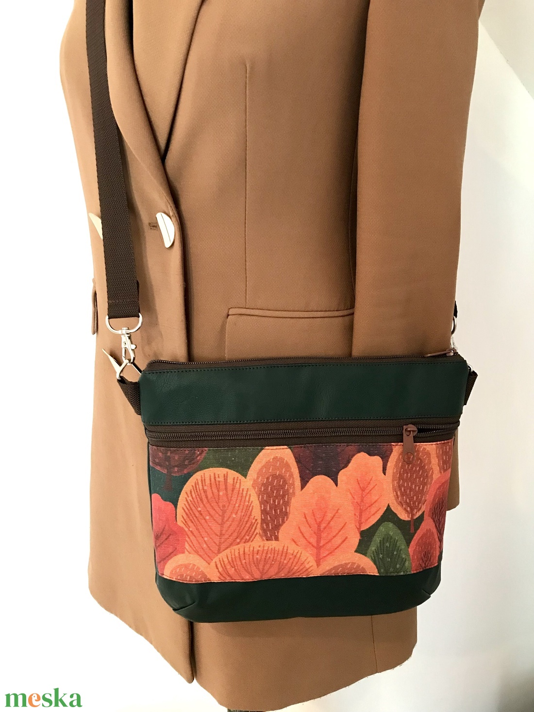 Őszi erdő mintás crossbody - táska & tok - kézitáska & válltáska - vállon átvethető táska - Meska.hu Őszi erdő mintás crossbody - táska & tok - kézitáska & válltáska - vállon átvethető táska - Meska.hu