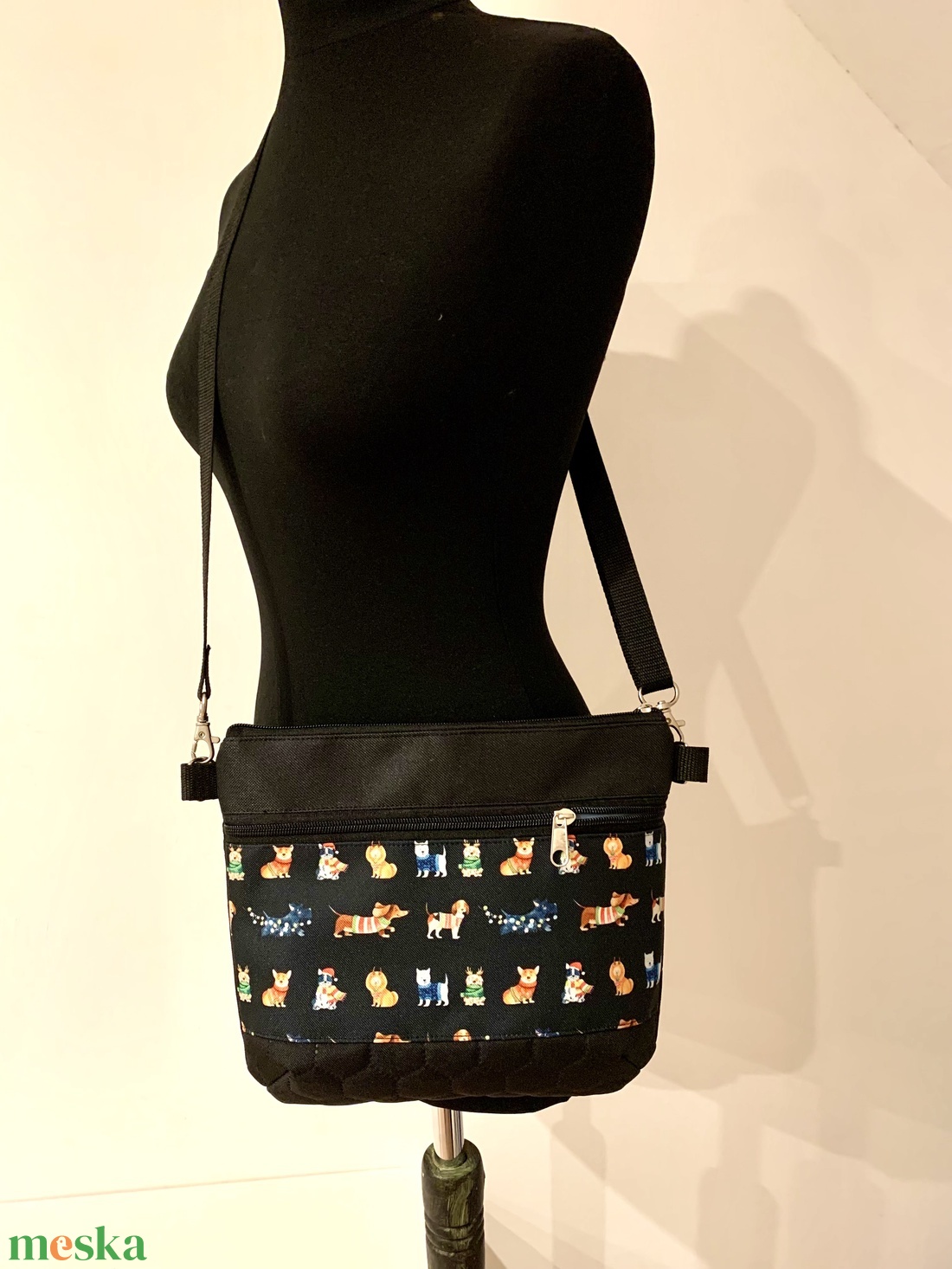 Kutya csapat- crossbody / válltáska/ keresztpántos táska/ oldaltáska - táska & tok - kézitáska & válltáska - vállon átvethető táska - Meska.hu
