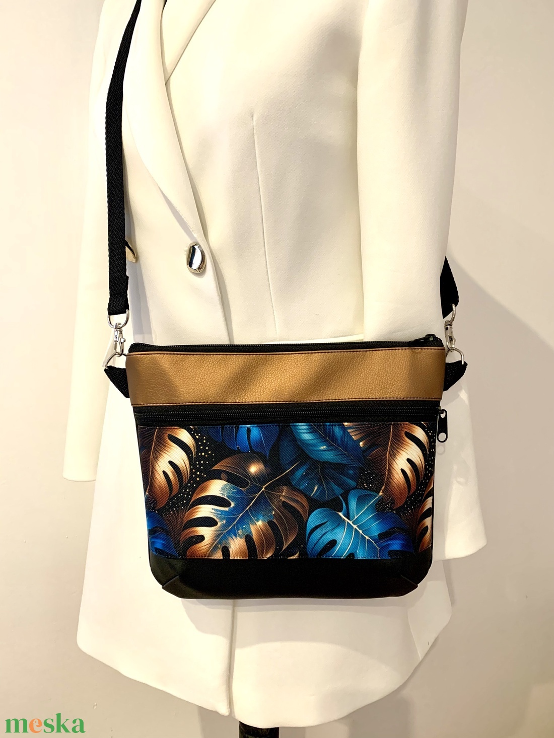 Különleges levél mintás crossbody / válltáska/ keresztpántos táska/ oldaltáska - táska & tok - kézitáska & válltáska - vállon átvethető táska - Meska.hu Különleges levél mintás crossbody / válltáska/ keresztpántos táska/ oldaltáska - táska & tok - kézitáska & válltáska - vállon átvethető táska - Meska.hu