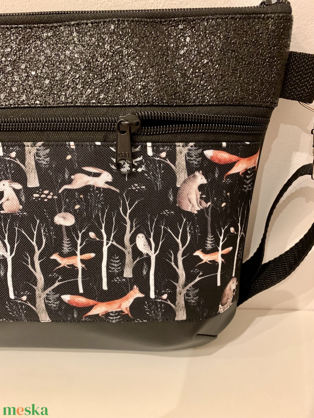Róka-erdei állatok mintás crossbody - táska & tok - kézitáska & válltáska - vállon átvethető táska - Meska.hu Róka-erdei állatok mintás crossbody - táska & tok - kézitáska & válltáska - vállon átvethető táska - Meska.hu