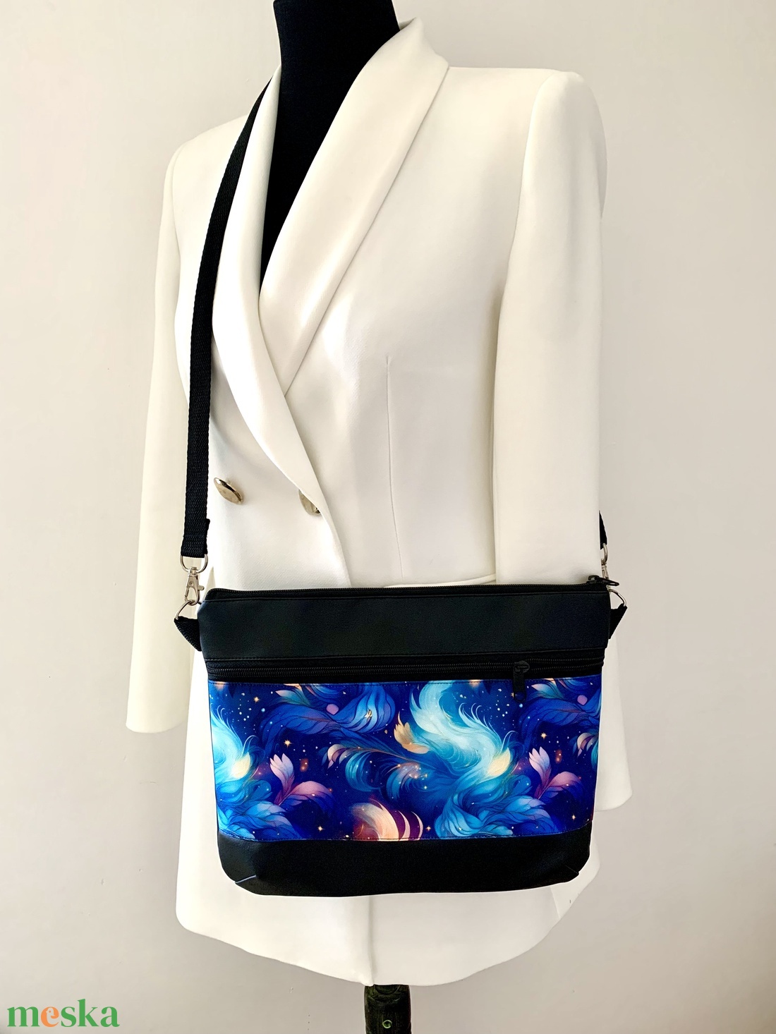 Különleges színes absztrakt mintás crossbody / válltáska/ keresztpántos táska/ oldaltáska - táska & tok - kézitáska & válltáska - vállon átvethető táska - Meska.hu Különleges színes absztrakt mintás crossbody / válltáska/ keresztpántos táska/ oldaltáska - táska & tok - kézitáska & válltáska - vállon átvethető táska - Meska.hu
