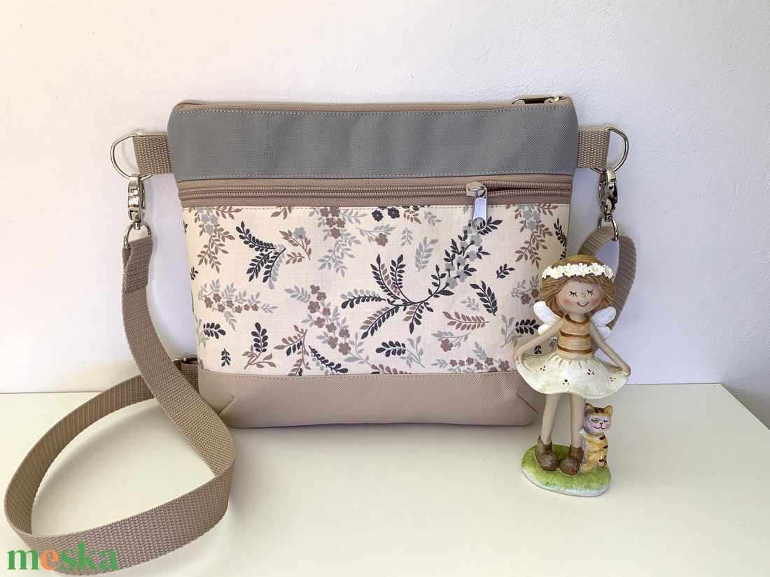 Apró levél mintás crossbody / válltáska/ keresztpántos táska/ oldaltáska - táska & tok - kézitáska & válltáska - vállon átvethető táska - Meska.hu Apró levél mintás crossbody / válltáska/ keresztpántos táska/ oldaltáska - táska & tok - kézitáska & válltáska - vállon átvethető táska - Meska.hu