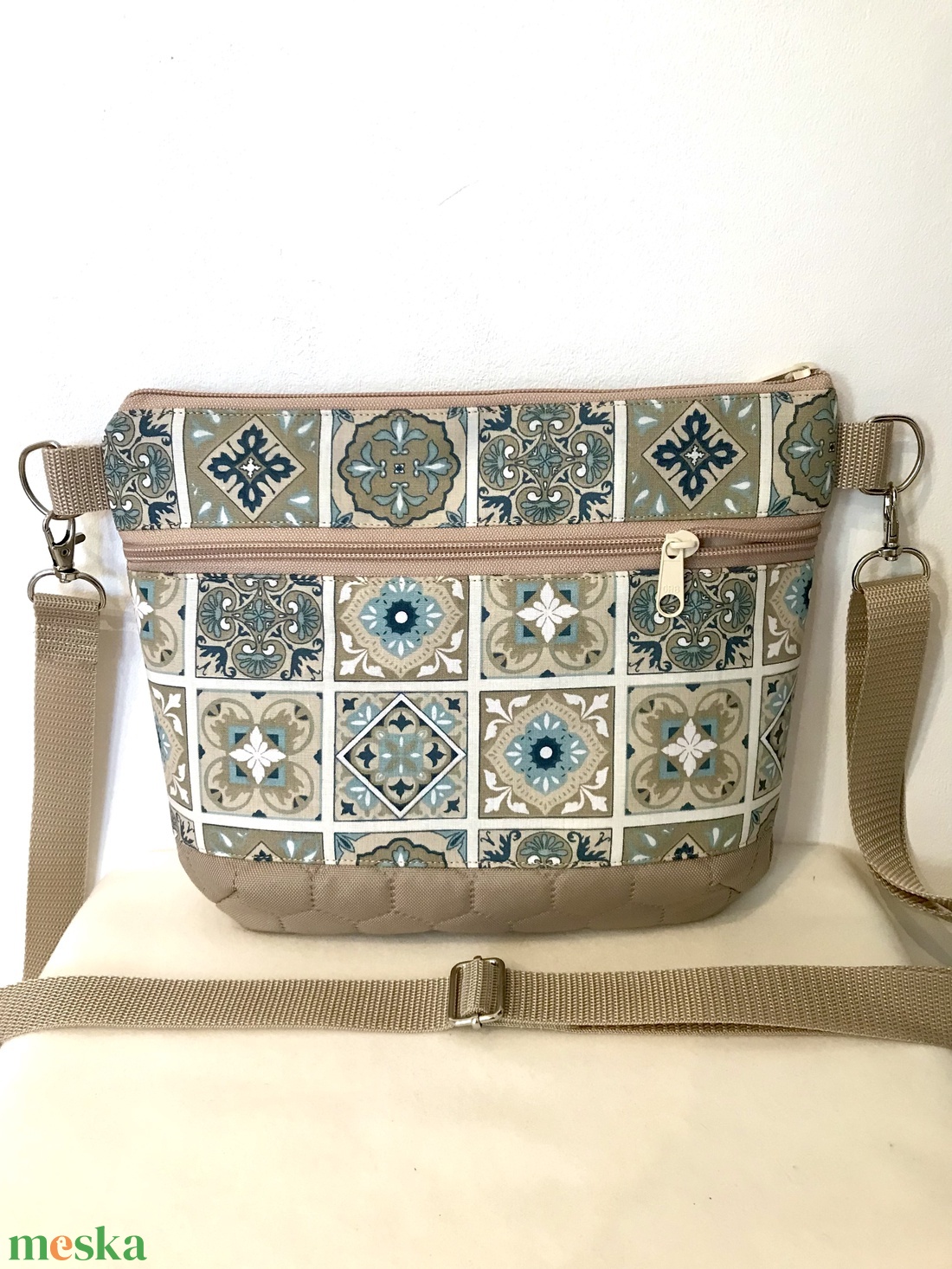 Marokkói mozaik mintás crossbody - táska & tok - kézitáska & válltáska - vállon átvethető táska - Meska.hu Marokkói mozaik mintás crossbody - táska & tok - kézitáska & válltáska - vállon átvethető táska - Meska.hu