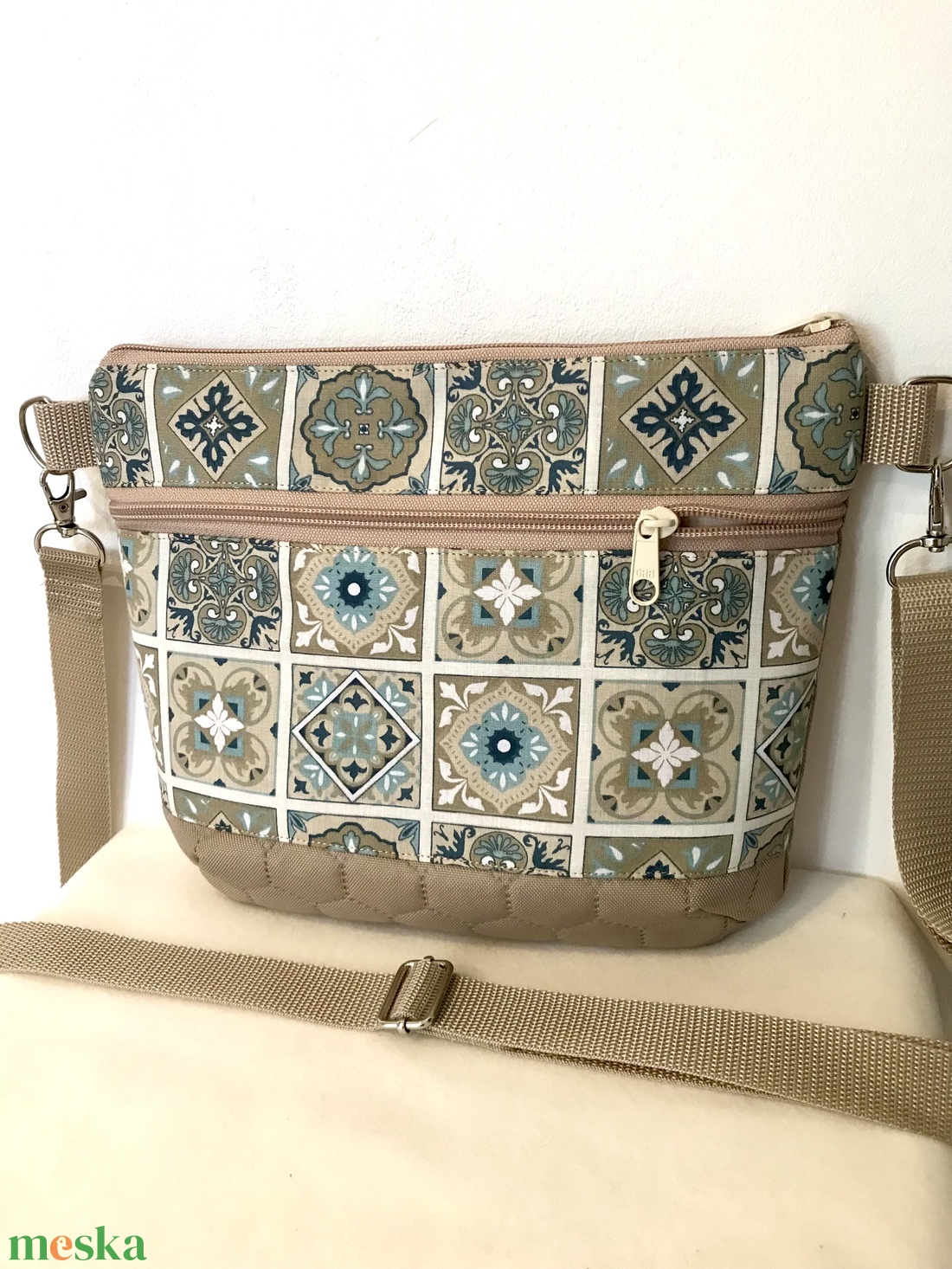 Marokkói mozaik mintás crossbody - táska & tok - kézitáska & válltáska - vállon átvethető táska - Meska.hu Marokkói mozaik mintás crossbody - táska & tok - kézitáska & válltáska - vállon átvethető táska - Meska.hu
