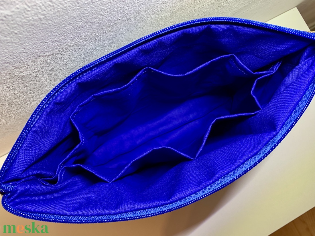 Készleten! Sok zsebes Utazó neszesszer Pipere tároló Textil tároló Táskarendező Pelenkázó neszesszer - táska & tok - neszesszer - Meska.hu Készleten! Sok zsebes Utazó neszesszer Pipere tároló Textil tároló Táskarendező Pelenkázó neszesszer - táska & tok - neszesszer - Meska.hu