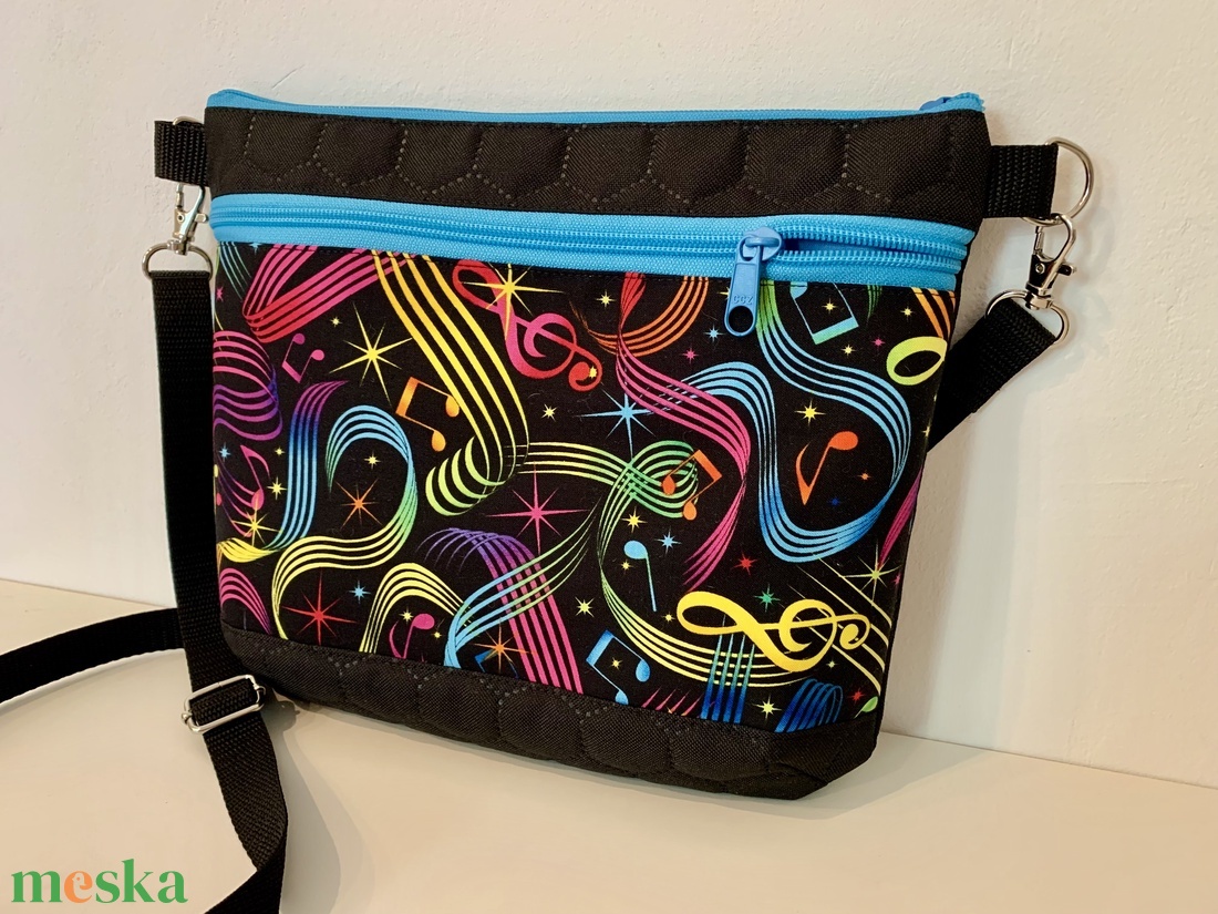Készleten! Dallamok szárnyán- crossbody/ válltáska/ keresztpántos táska/ oldaltáska - táska & tok - kézitáska & válltáska - vállon átvethető táska - Meska.hu Készleten! Dallamok szárnyán- crossbody/ válltáska/ keresztpántos táska/ oldaltáska - táska & tok - kézitáska & válltáska - vállon átvethető táska - Meska.hu