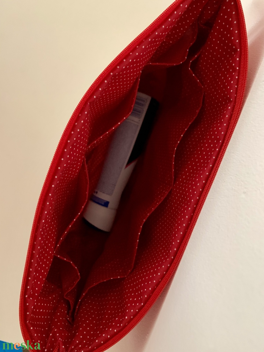 Készleten! Sok zsebes Utazó neszesszer Pipere tároló Textil tároló Táskarendező Pelenkázó neszesszer - táska & tok - neszesszer - Meska.hu Készleten! Sok zsebes Utazó neszesszer Pipere tároló Textil tároló Táskarendező Pelenkázó neszesszer - táska & tok - neszesszer - Meska.hu