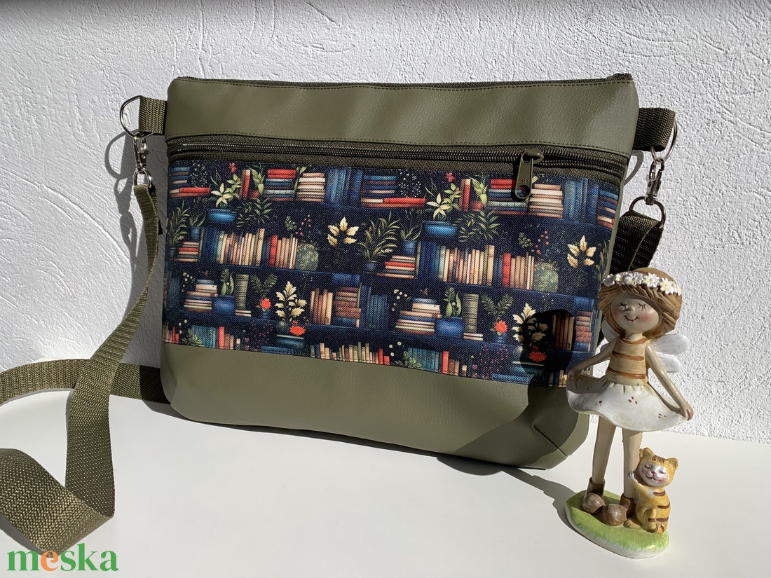 Könyv mintás crossbody / válltáska/ keresztpántos táska/ oldaltáska - táska & tok - kézitáska & válltáska - vállon átvethető táska - Meska.hu Könyv mintás crossbody / válltáska/ keresztpántos táska/ oldaltáska - táska & tok - kézitáska & válltáska - vállon átvethető táska - Meska.hu