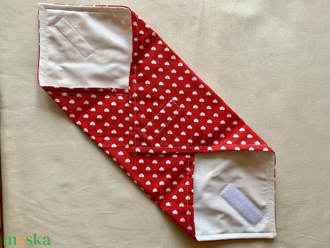 Készletkisöprés! Szív mintás textil, péksütemény, szendvics csomagoló szalvéta  - táska & tok - uzsonna- & ebéd tartó - szendvics csomagoló - Meska.hu