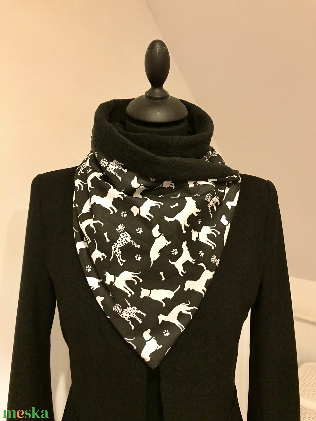  Sál, körsál kutya mintás - ruha & divat - sál, sapka, kendő - sál - Meska.hu
