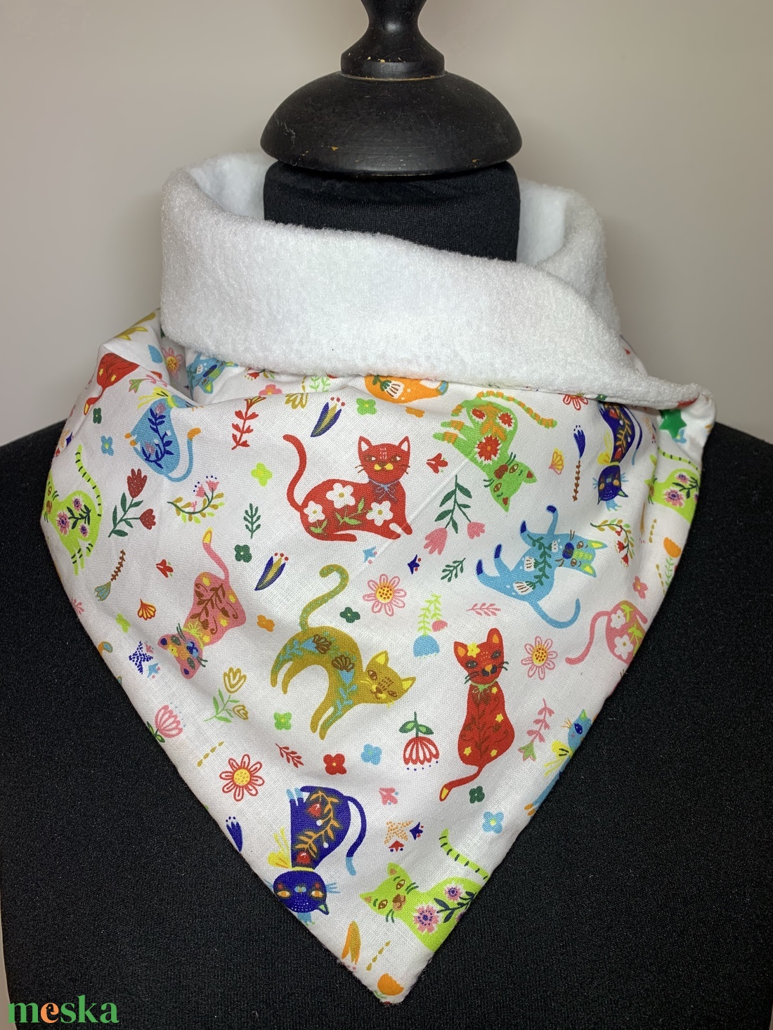  Készleten! Cicás kislány meleg sál, gyerek sál, körsál  - ruha & divat - sál, sapka, kendő - sál - Meska.hu