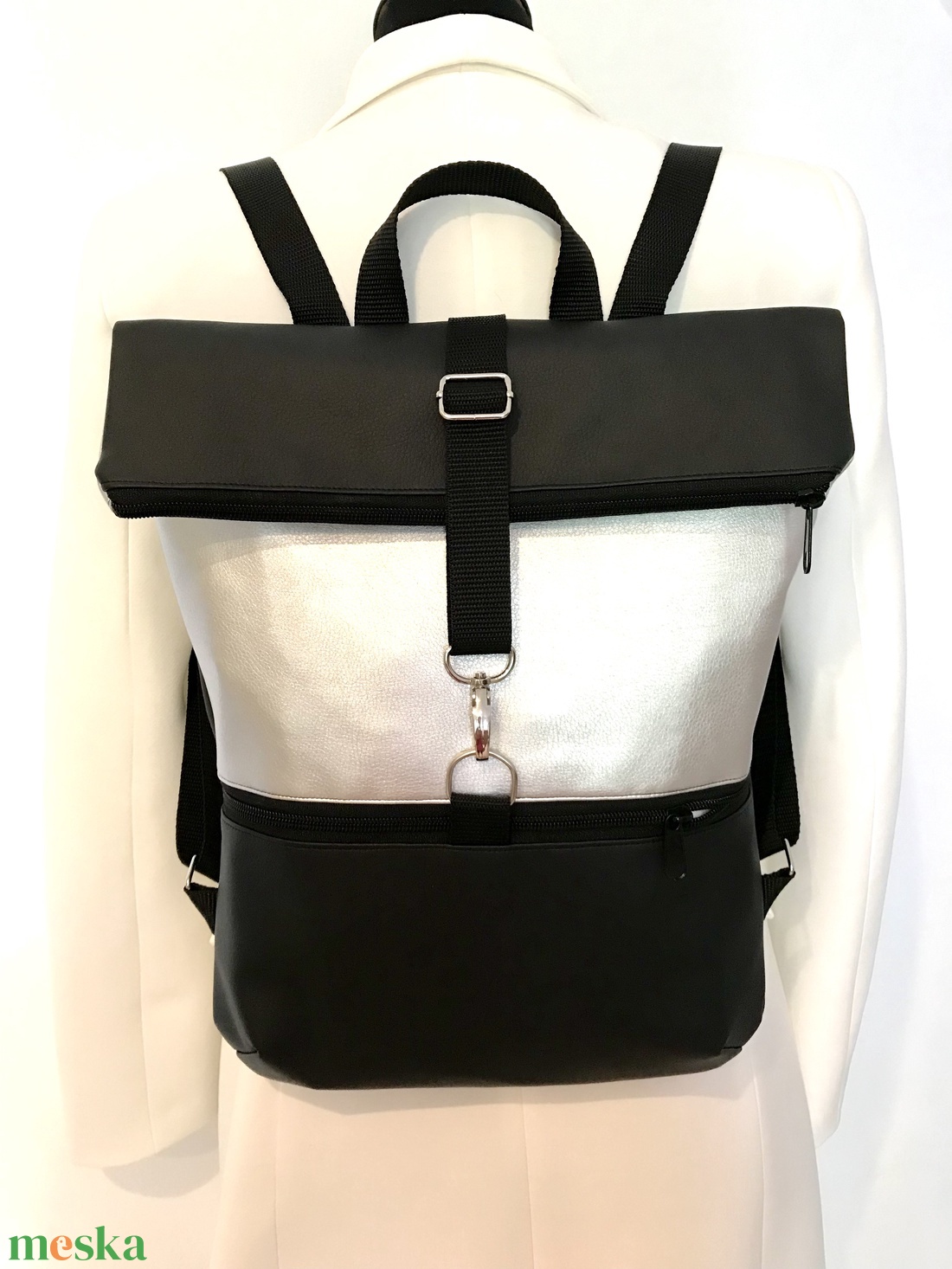 Fekete-ezüst-Vízálló-Hátizsák-Hátitáska-Laptop hátizsák - táska & tok - hátizsák - hátizsák - Meska.hu