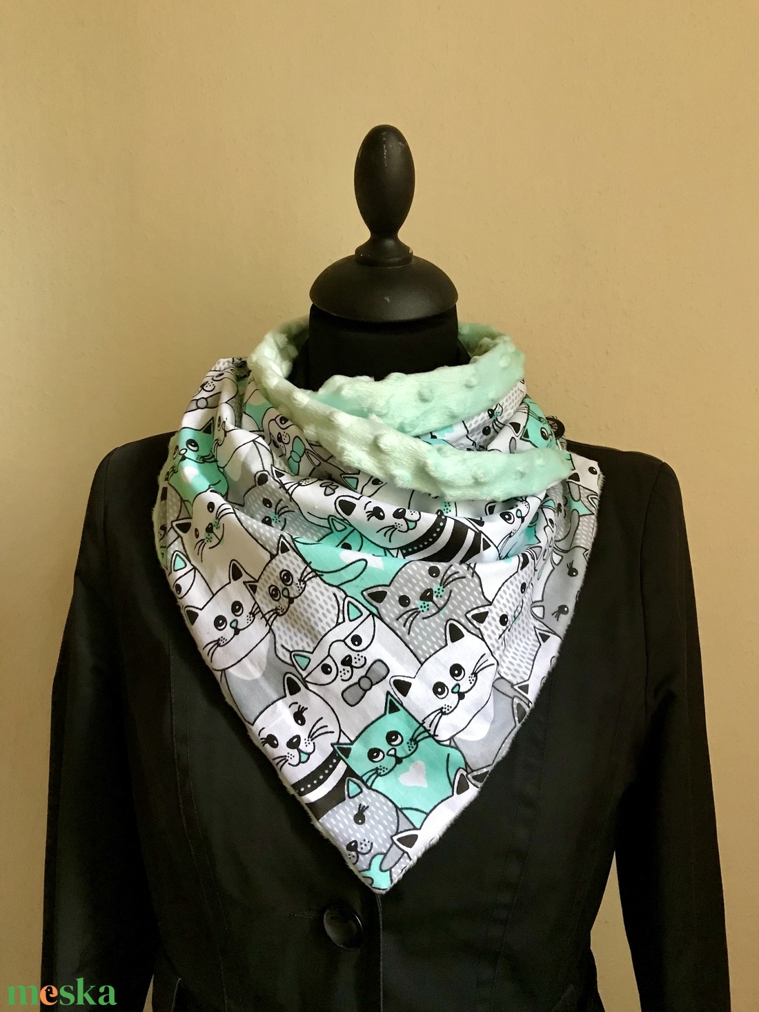 Sál, körsál macskás - ruha & divat - sál, sapka, kendő - sál - Meska.hu
