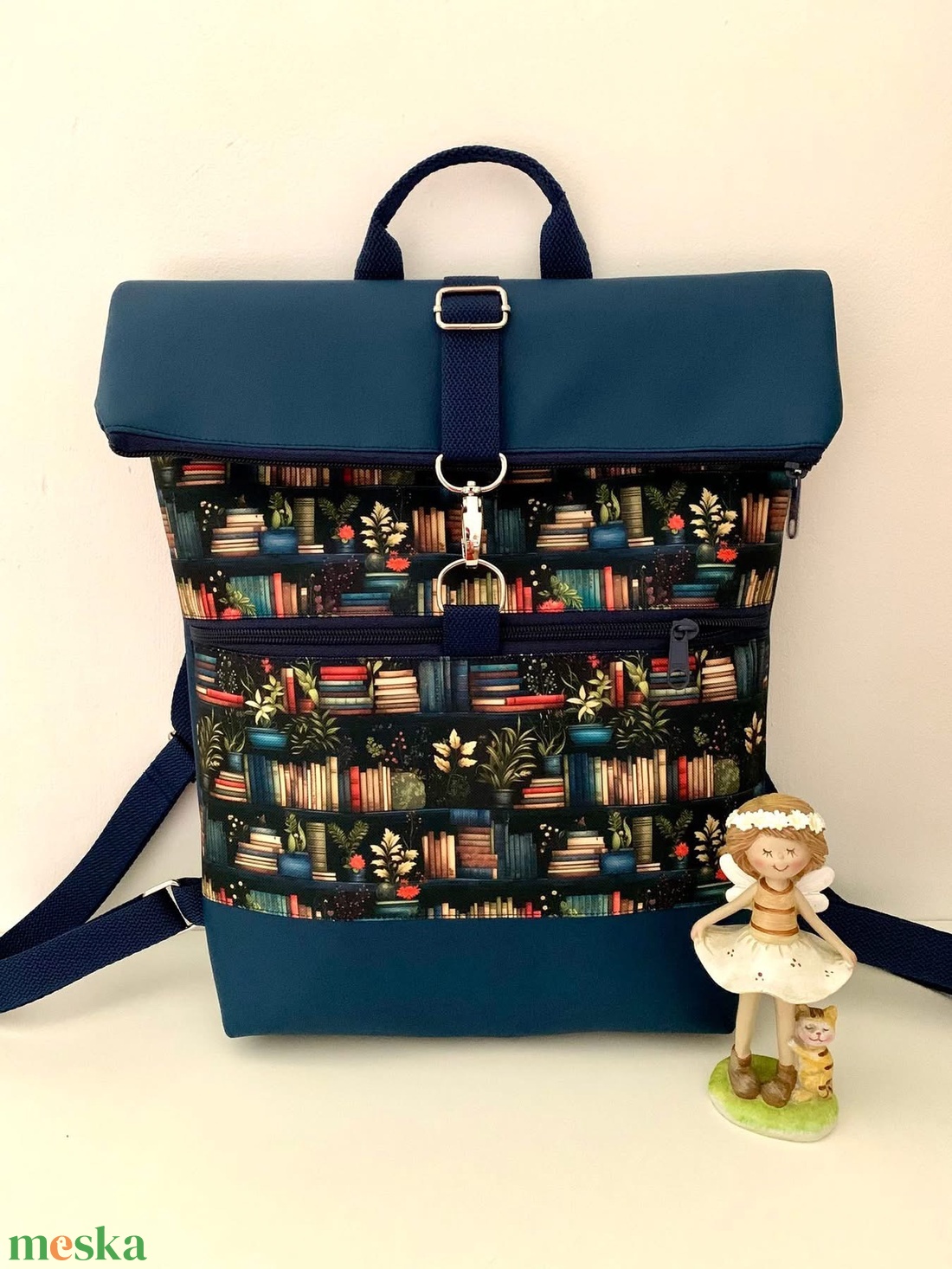 Roll top hátizsák könyv mintás  - táska & tok - hátizsák - roll top hátizsák - Meska.hu