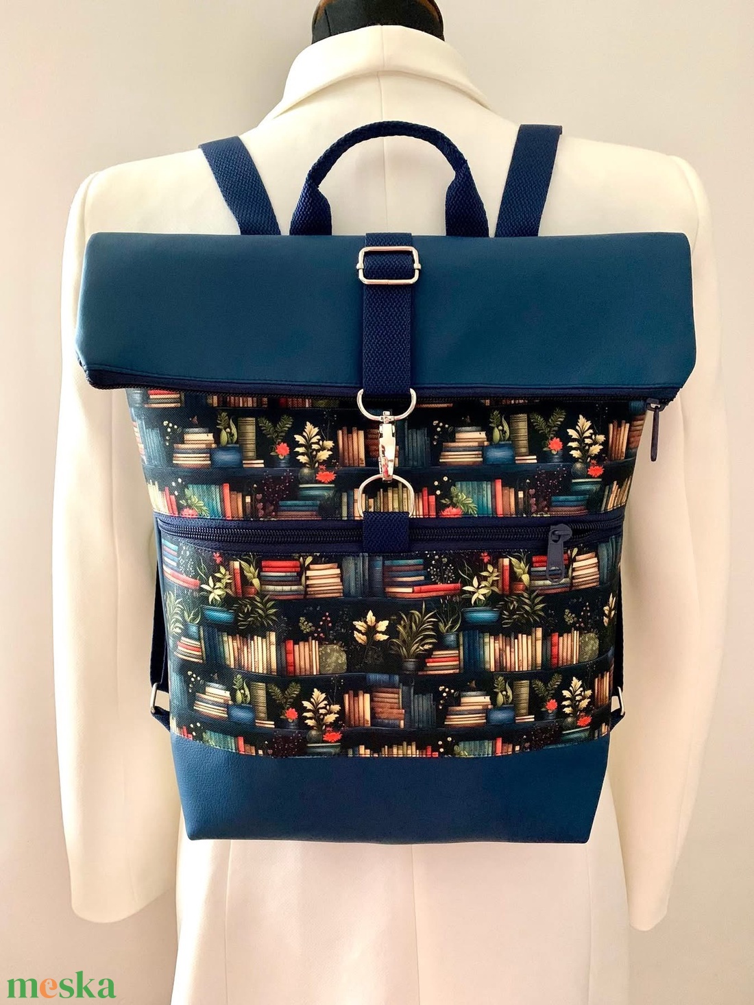 Roll top hátizsák könyv mintás  - táska & tok - hátizsák - roll top hátizsák - Meska.hu