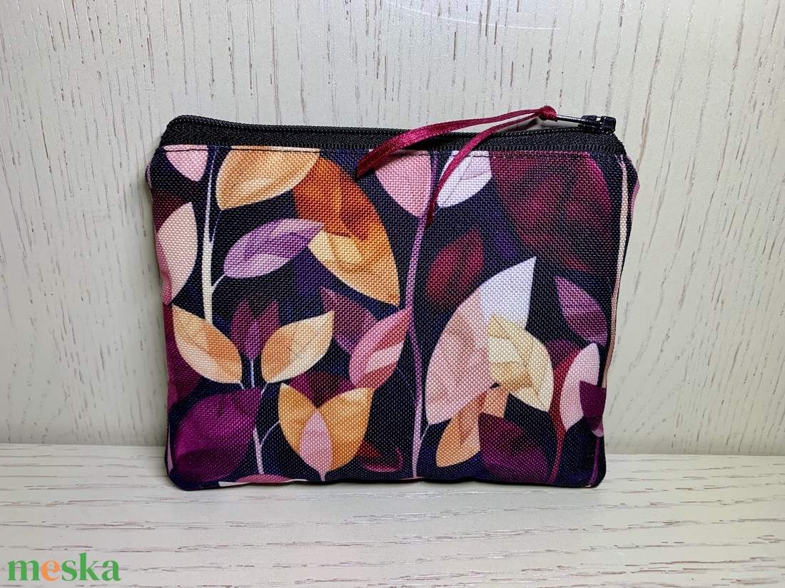 Bíbor lomb kártyatartó, neszesszer, irattartó, pipere tároló, textil tároló - táska & tok - neszesszer - Meska.hu