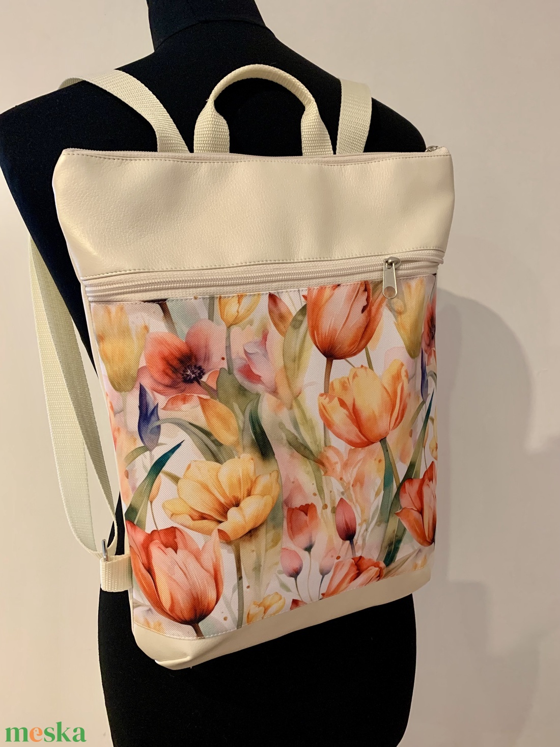  Hátizsák- Csodás tulipános, Hátitáska-Vízálló - táska & tok - hátizsák - hátizsák - Meska.hu