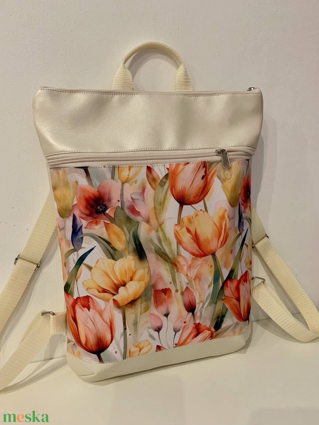  Hátizsák- Csodás tulipános, Hátitáska-Vízálló - táska & tok - hátizsák - hátizsák - Meska.hu