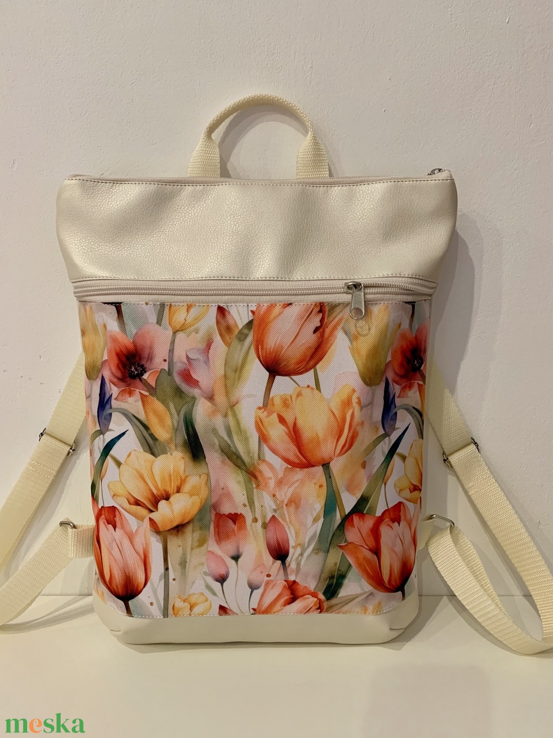  Hátizsák- Csodás tulipános, Hátitáska-Vízálló - táska & tok - hátizsák - hátizsák - Meska.hu