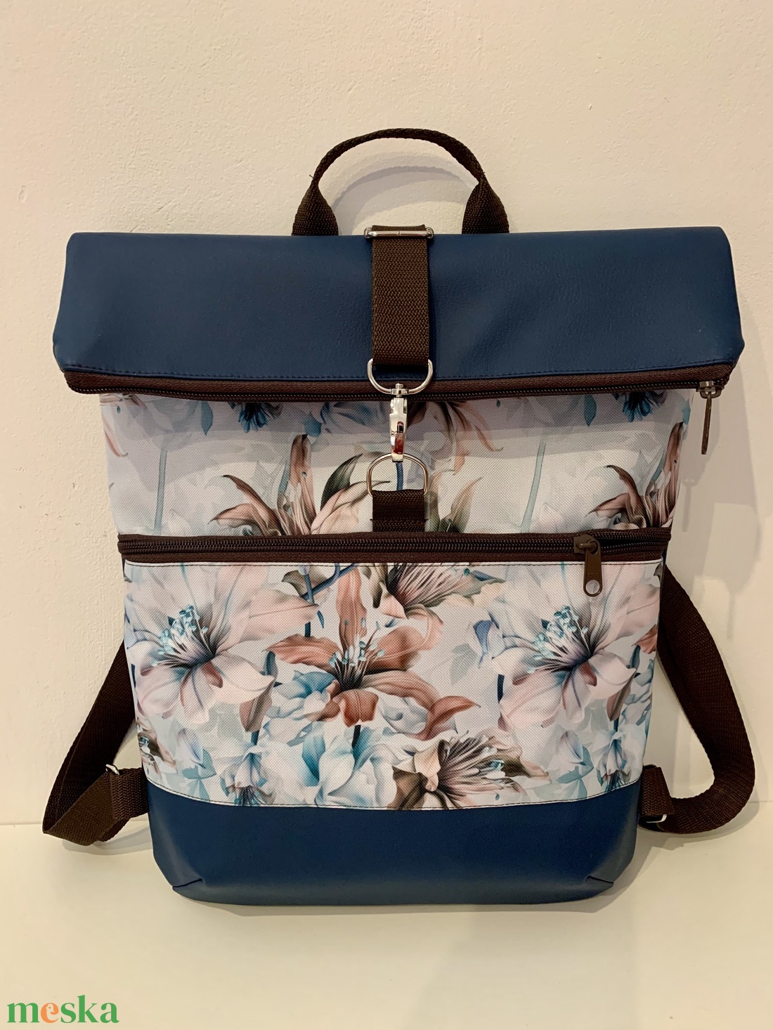 Rolltop Kék-harangvirág mintás -Vízálló-Hátitáska - táska & tok - hátizsák - roll top hátizsák - Meska.hu