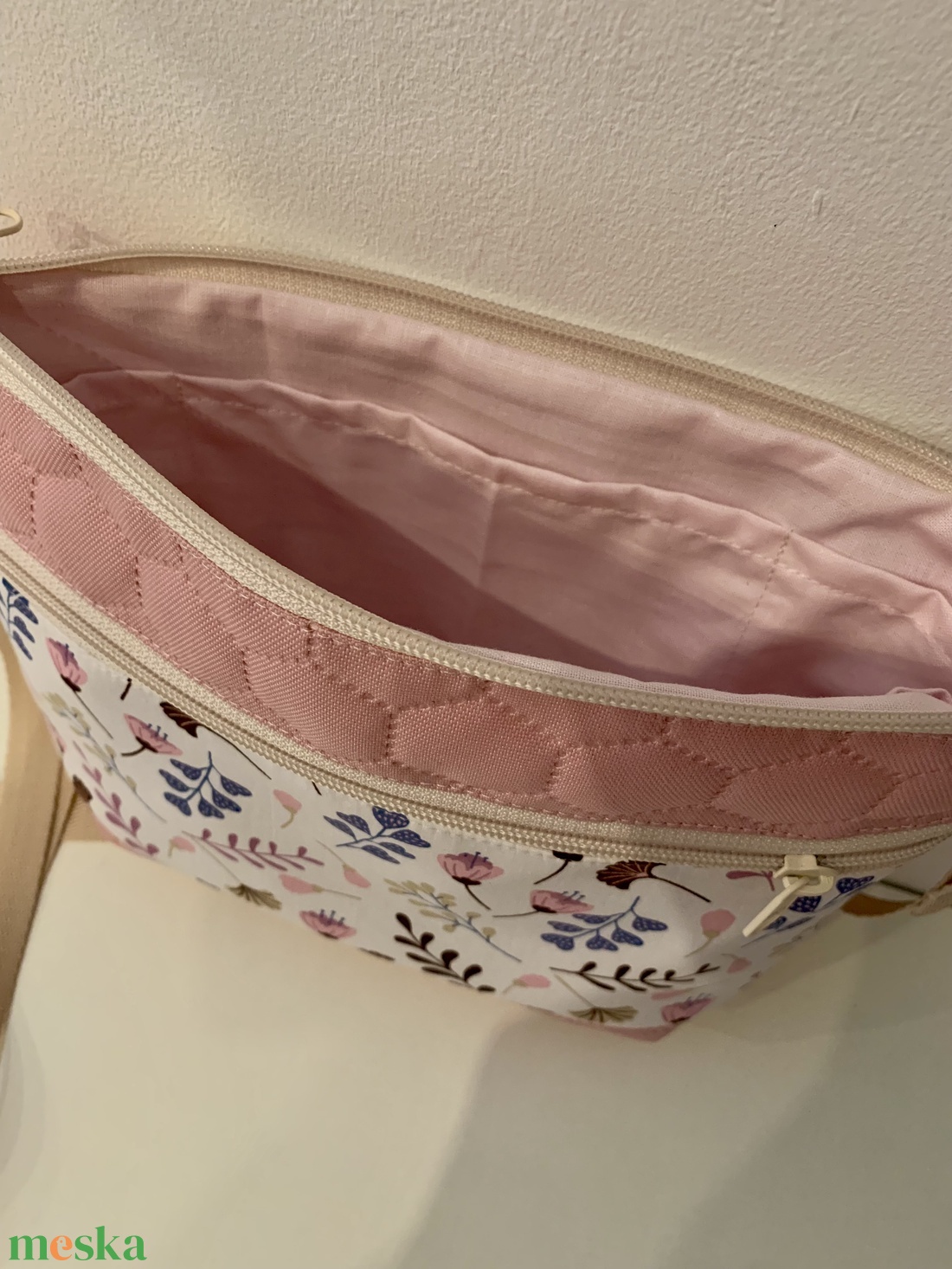 Szépséges ginkgo biloba levél mintás crossbody / válltáska/ keresztpántos táska/ oldaltáska - táska & tok - kézitáska & válltáska - vállon átvethető táska - Meska.hu