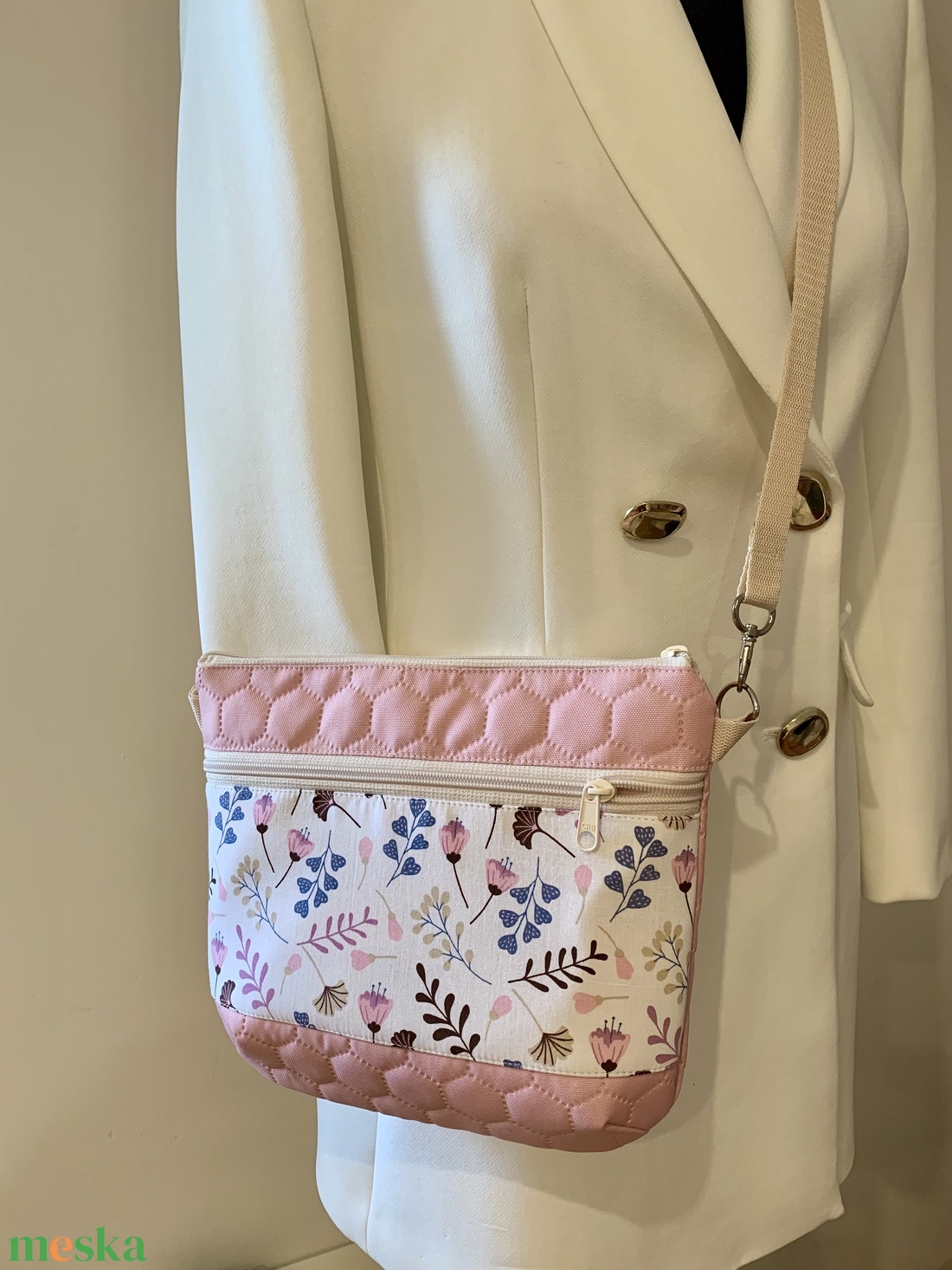 Szépséges ginkgo biloba levél mintás crossbody / válltáska/ keresztpántos táska/ oldaltáska - táska & tok - kézitáska & válltáska - vállon átvethető táska - Meska.hu
