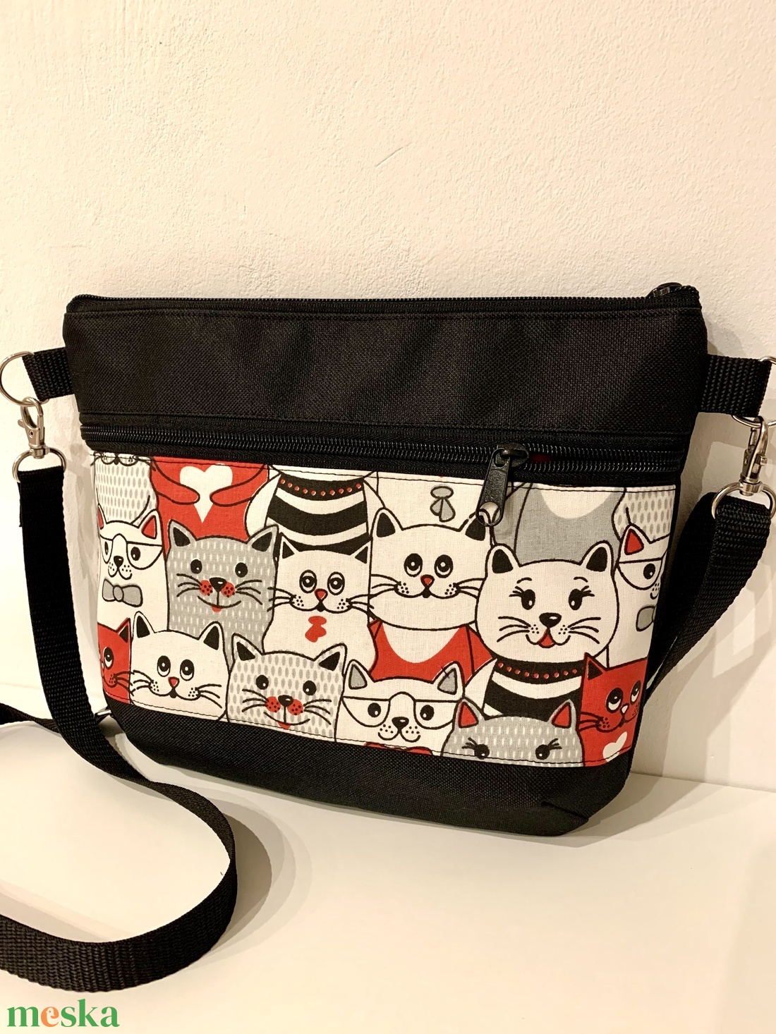  Vállon átvethető táska-cross body-Cica mintás - táska & tok - kézitáska & válltáska - vállon átvethető táska - Meska.hu