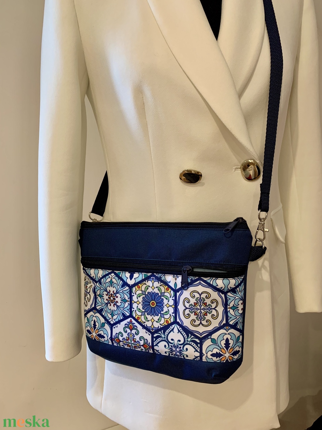  Crossbody Portugál csempe mintás válltáska/ keresztpántos táska/ oldaltáska             - táska & tok - kézitáska & válltáska - vállon átvethető táska - Meska.hu