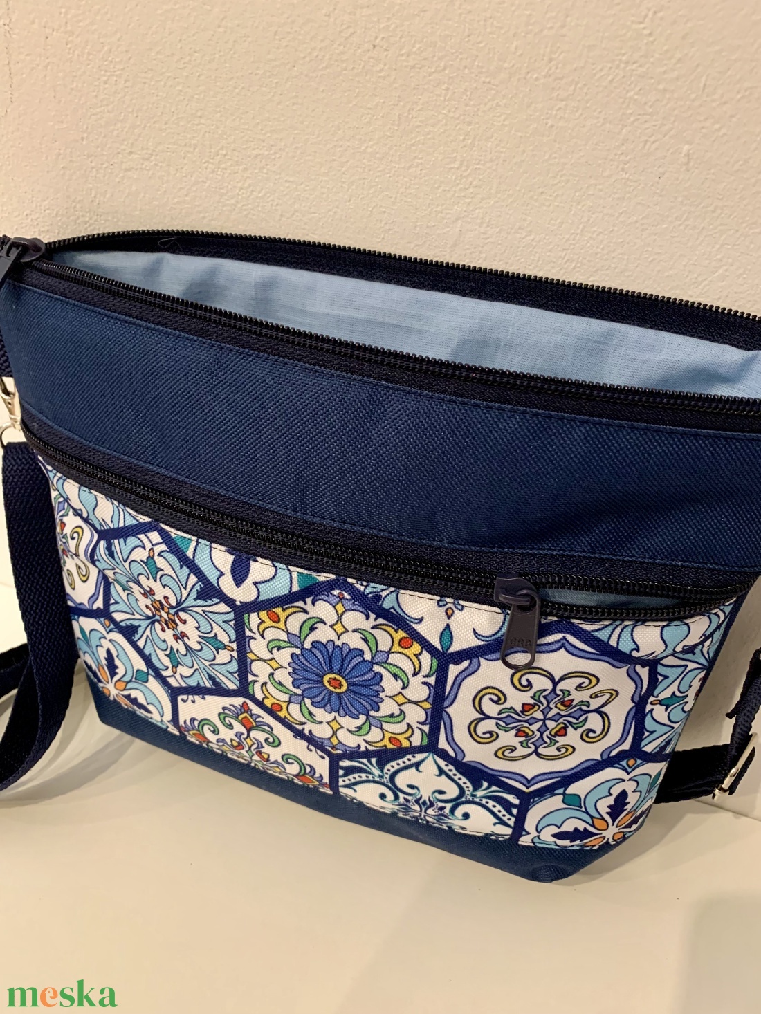  Crossbody Portugál csempe mintás válltáska/ keresztpántos táska/ oldaltáska             - táska & tok - kézitáska & válltáska - vállon átvethető táska - Meska.hu