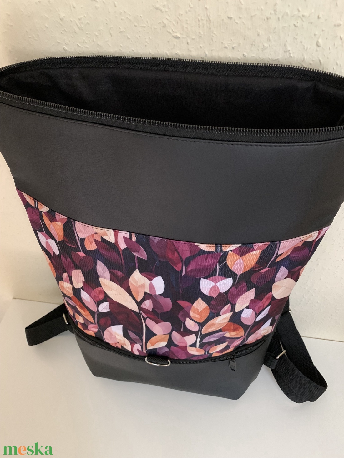 Rolltop Fekete-Bíbor lomb-Vízálló-Hátizsák-Hátitáska  - táska & tok - hátizsák - roll top hátizsák - Meska.hu