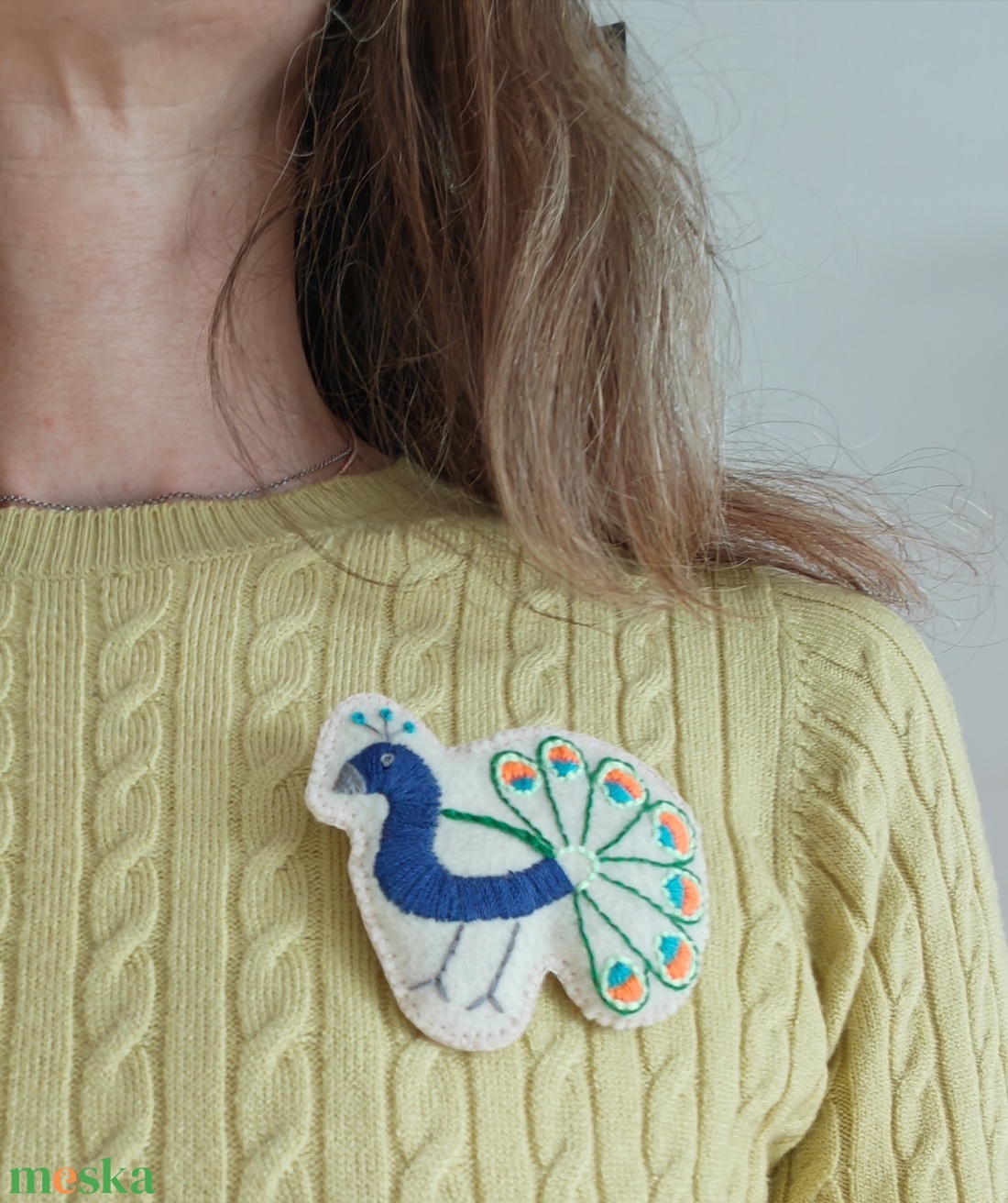 Páva kitűző - ékszer - kitűző és bross - Meska.hu