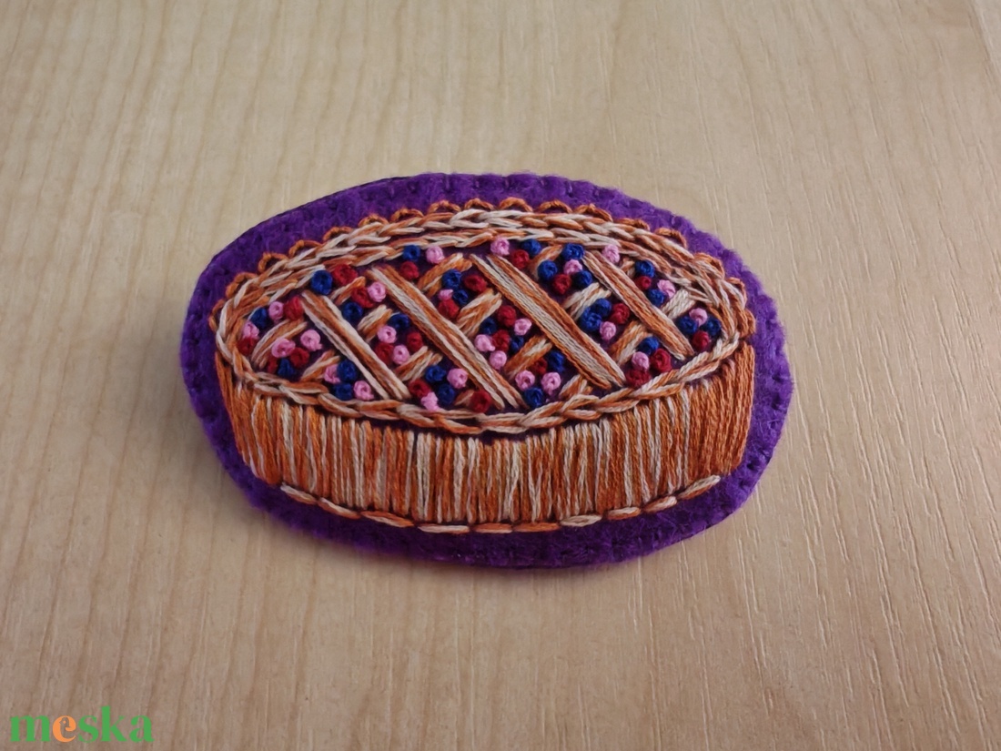 Pite kitűző - ékszer - kitűző és bross - Meska.hu