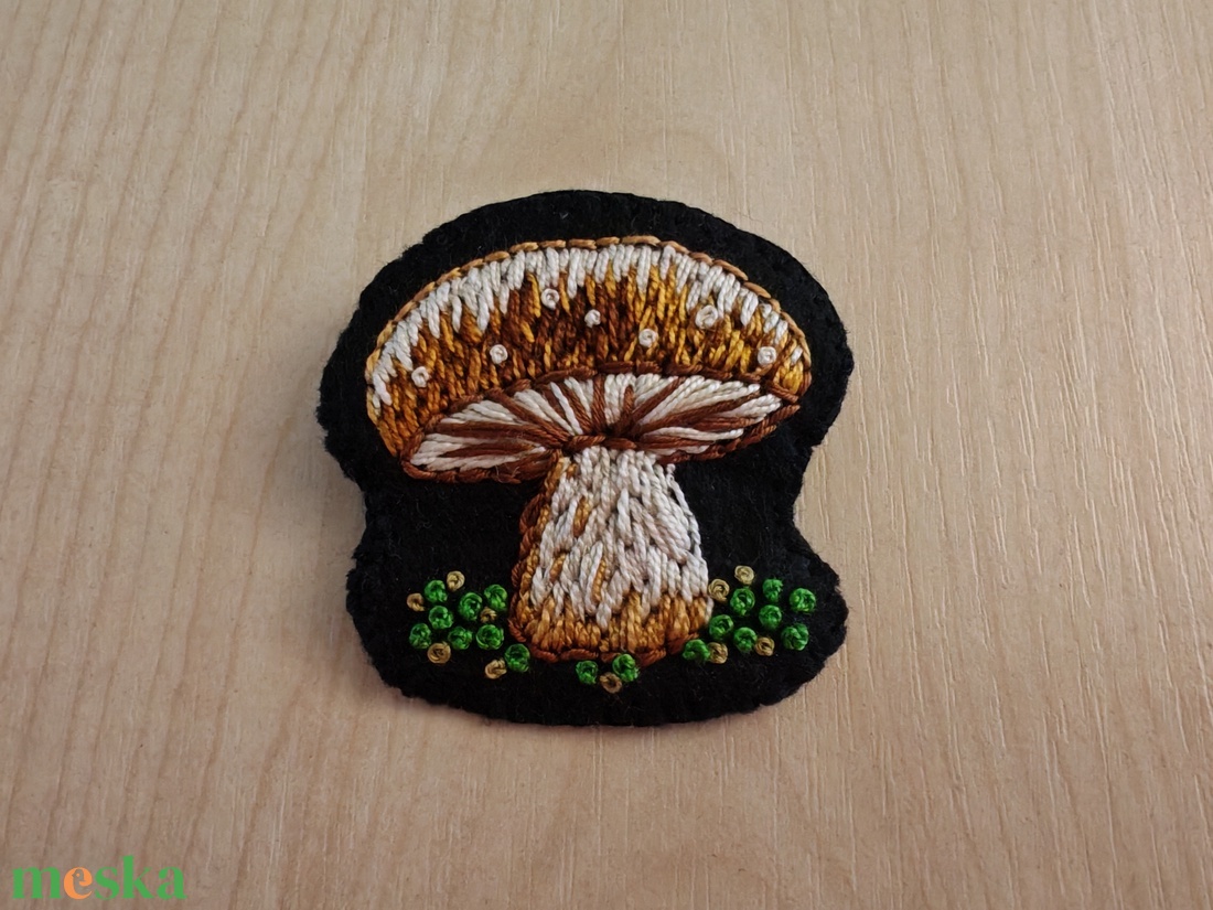 Gomba kitűző - ékszer - kitűző és bross - Meska.hu