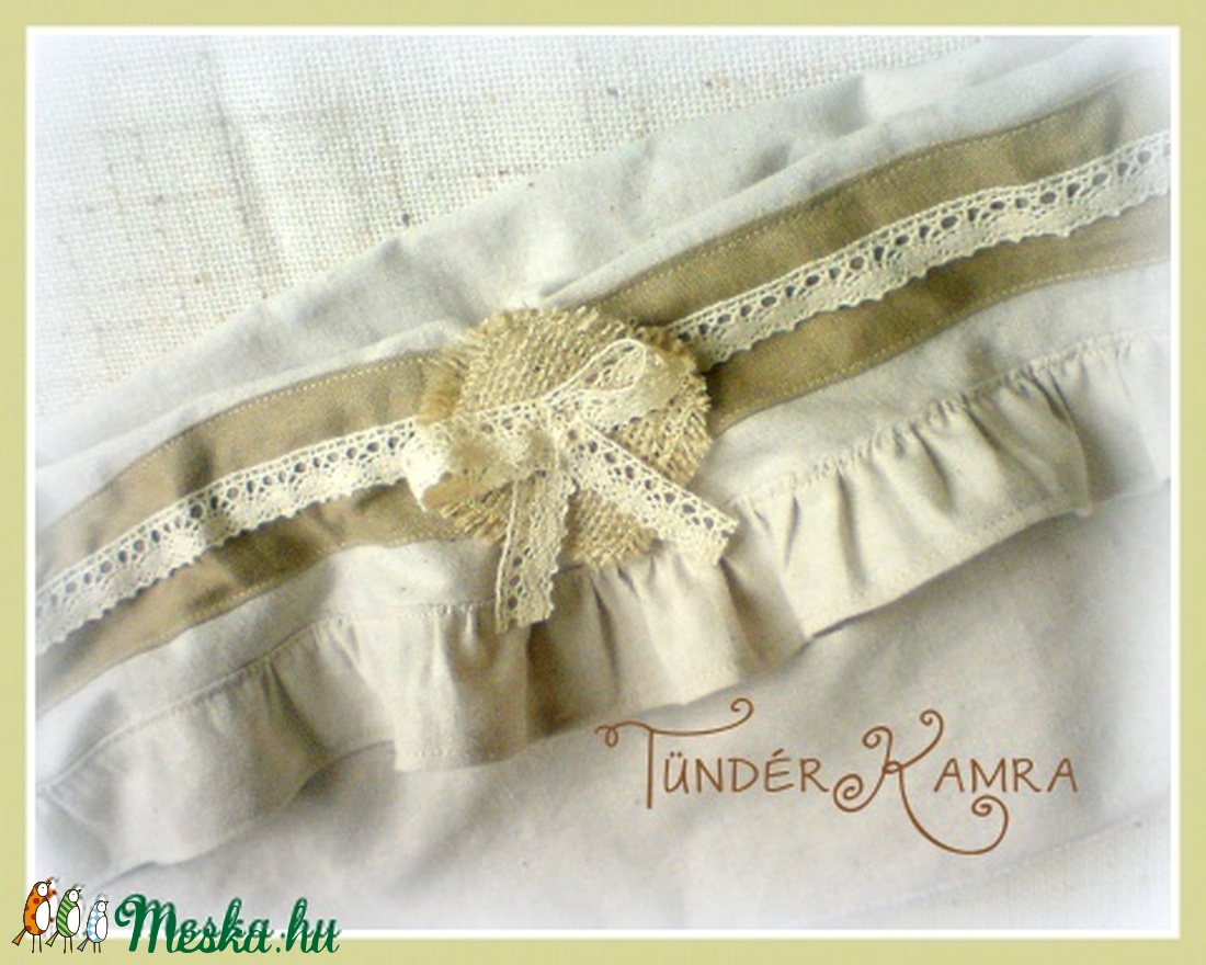 Bicikli kosár bélés, romantikus vintage hangulatban, csipkés kitűzővel -  - Meska.hu