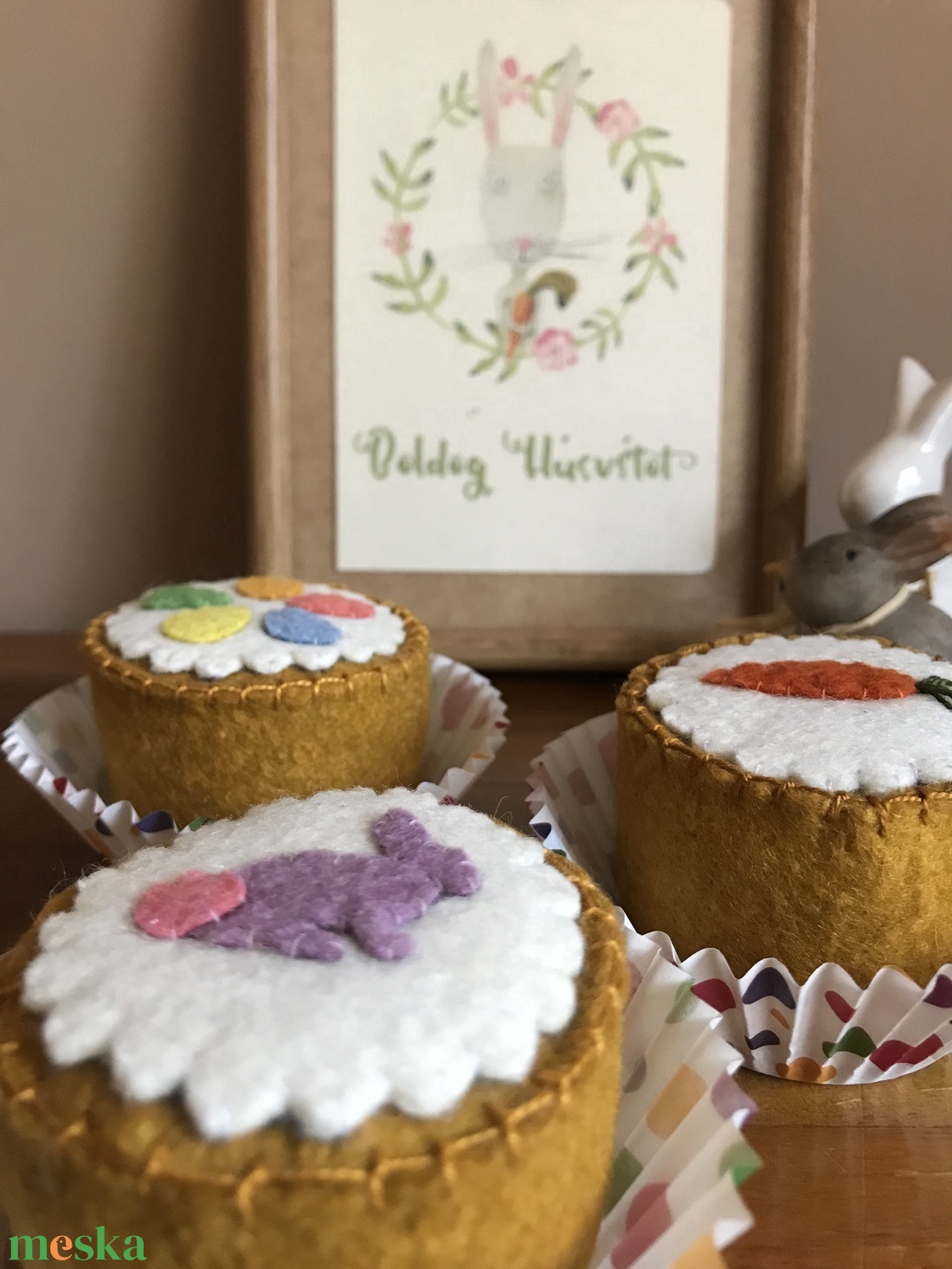 muffinok húsvétra - ünnepi díszek, dekorációk - húsvéti díszek és dekorációk - húsvéti tálalás - Meska.hu
