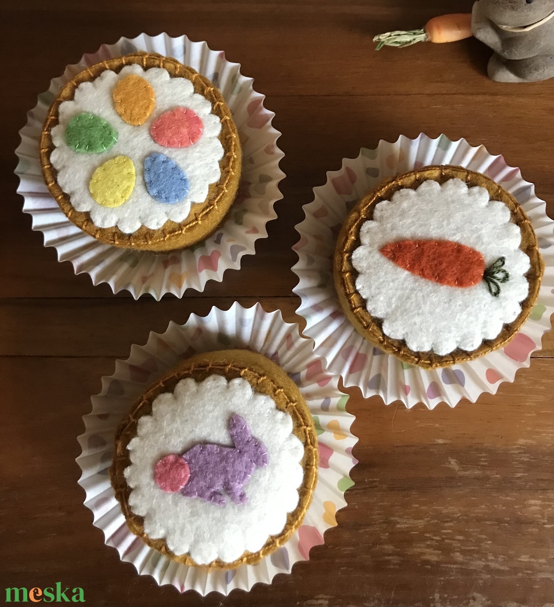 muffinok húsvétra - ünnepi díszek, dekorációk - húsvéti díszek és dekorációk - húsvéti tálalás - Meska.hu