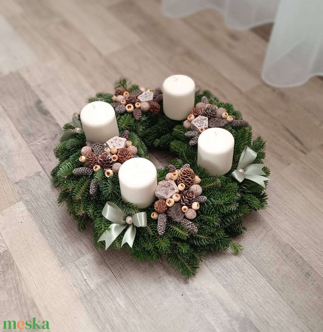 Adventi koszorú fehér színű gyertyákkal - karácsony - adventi díszek - adventi koszorú - Meska.hu
