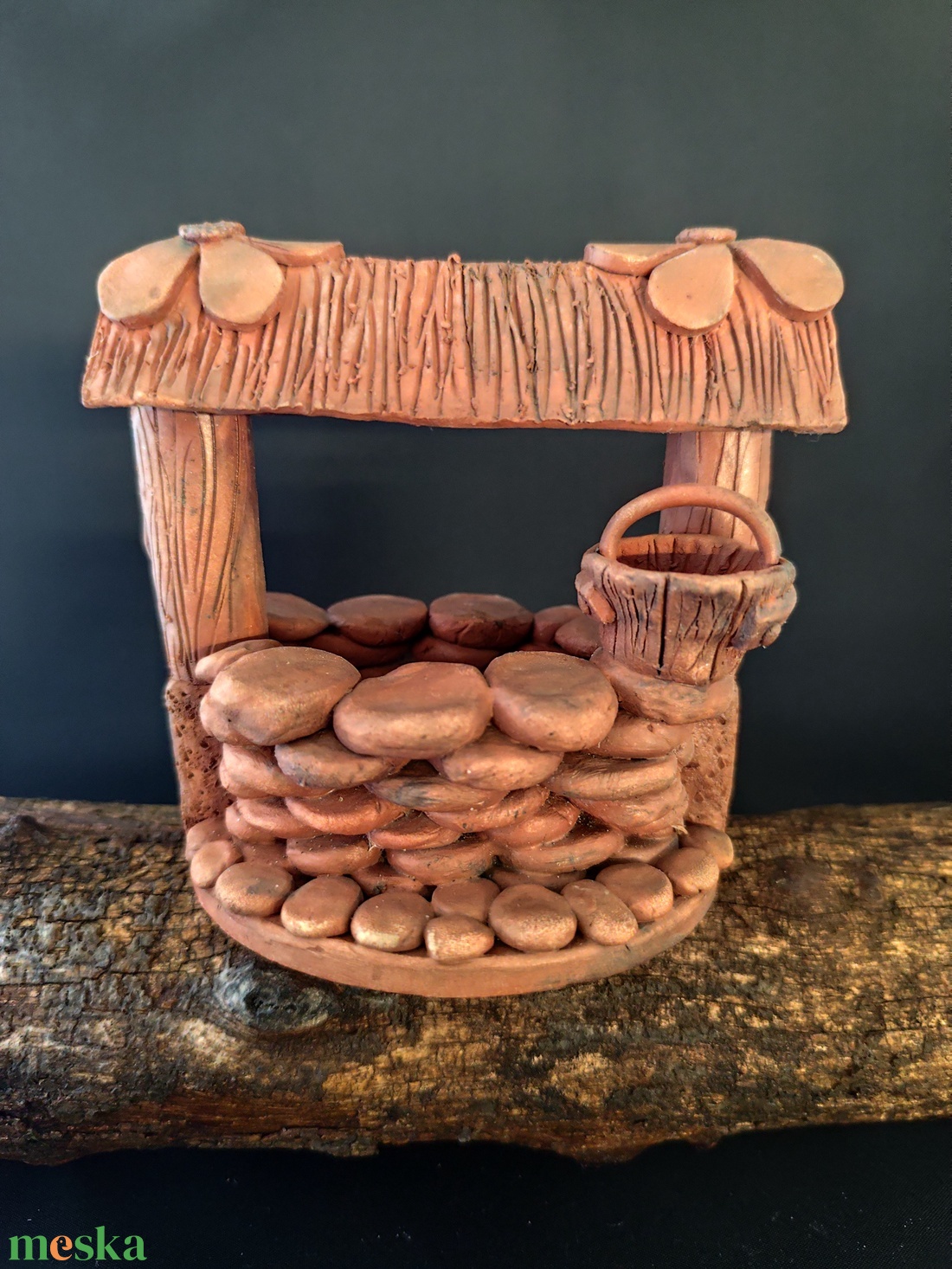 Kerámia kút vödörrel - otthon & életmód - ház & kert - kerti dísz - Meska.hu