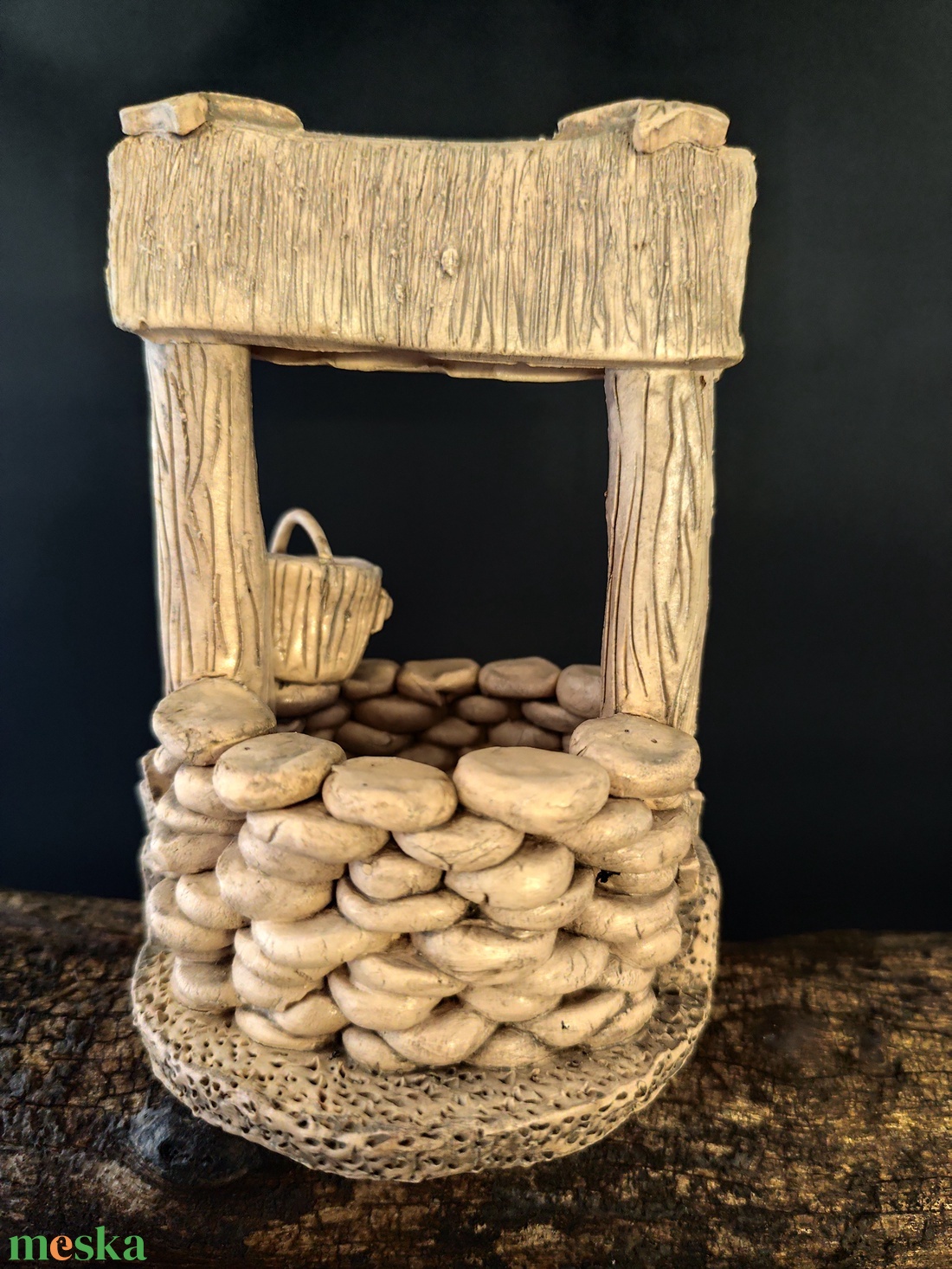 Kerámia kút vödörrel fehér - otthon & életmód - ház & kert - kerti dísz - Meska.hu