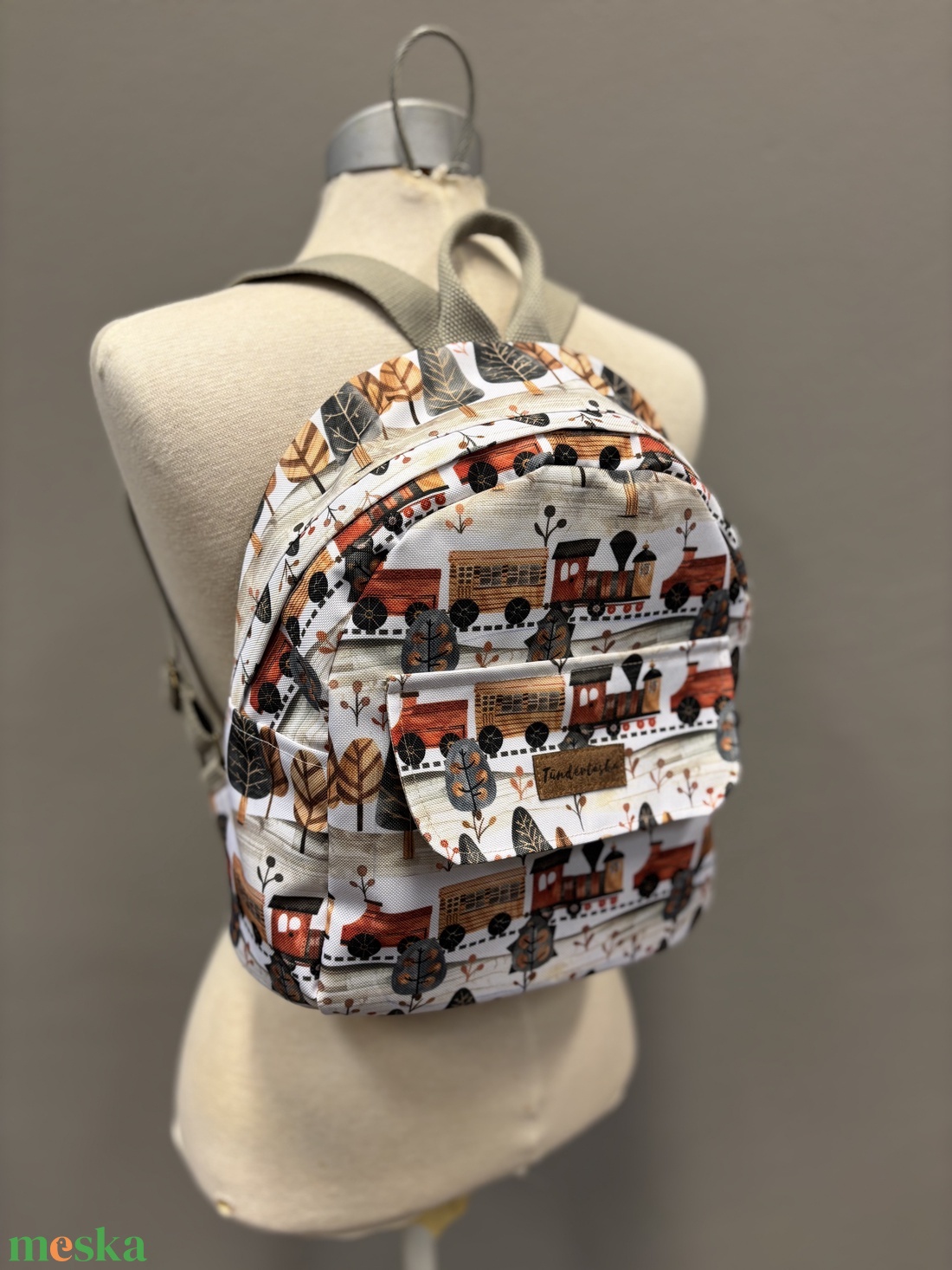 Vonatos hátizsák prémium vízálló anyagból  - táska & tok - hátizsák - kishátizsák - Meska.hu