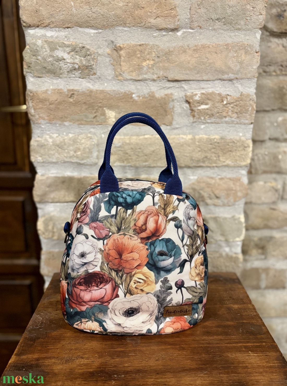 Prémium ételhordó táska vállpánttal, vízhatlan béléssel, zsebbel - táska & tok - uzsonna- & ebéd tartó - ebéd tasak, doboz - Meska.hu