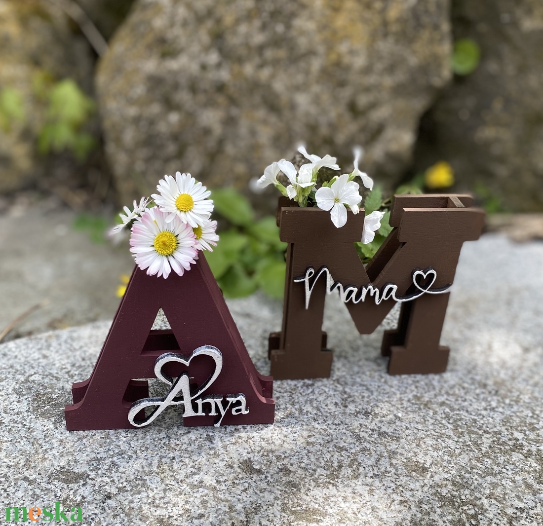 BETŰ-virág-TARTÓ - otthon & életmód - dekoráció - asztal és polc dekoráció - gravírozott táblák - Meska.hu