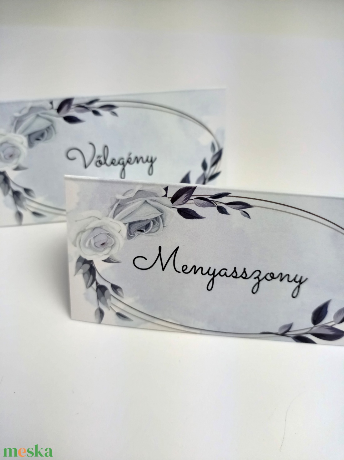 Esküvői ültetőkártya - kék, virágos - esküvő - meghívó & kártya - ültetési rend - Meska.hu