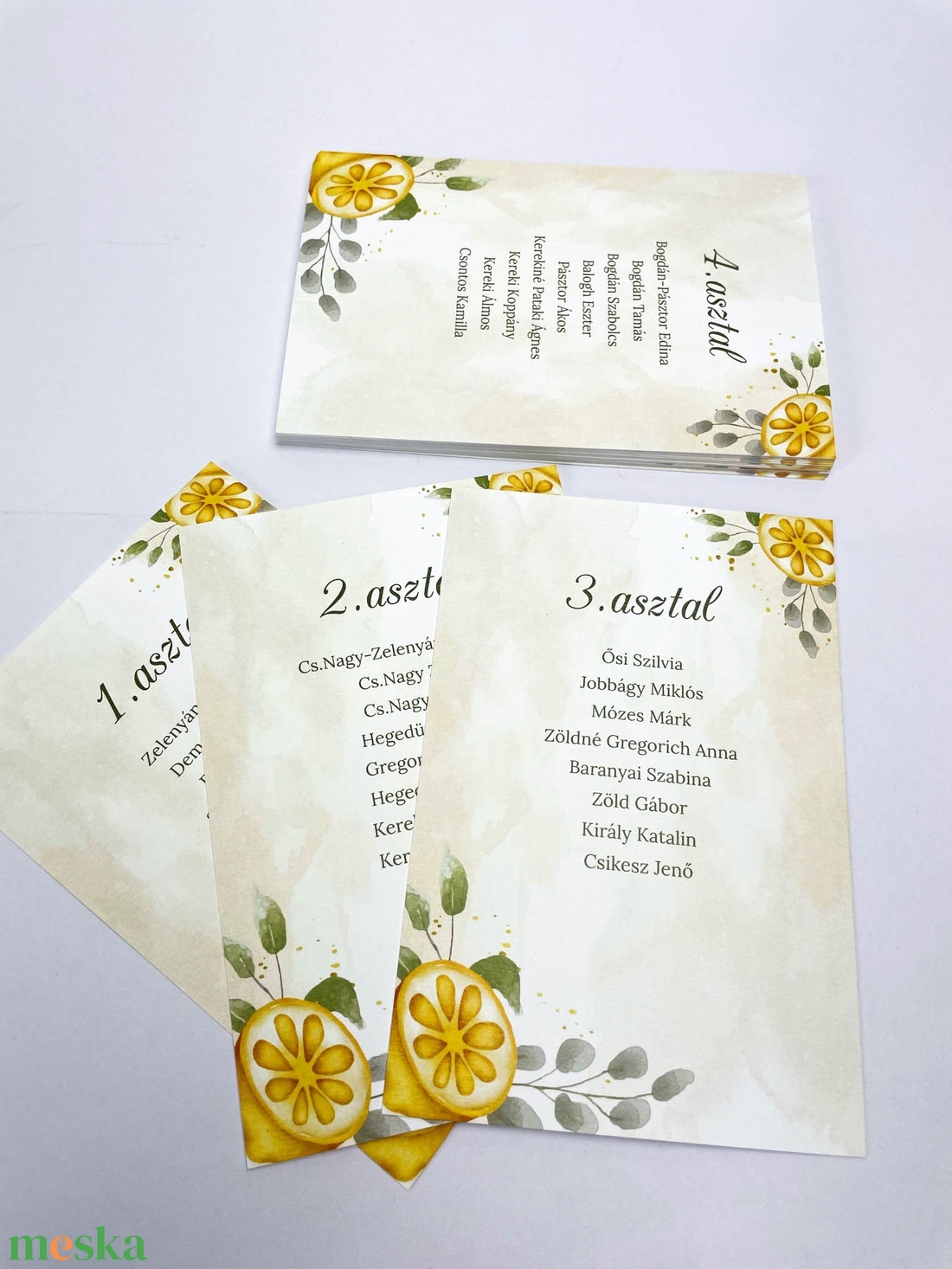 Citromos ültetőkártyák csipeszes táblához - esküvő - meghívó & kártya - ültetési rend - Meska.hu