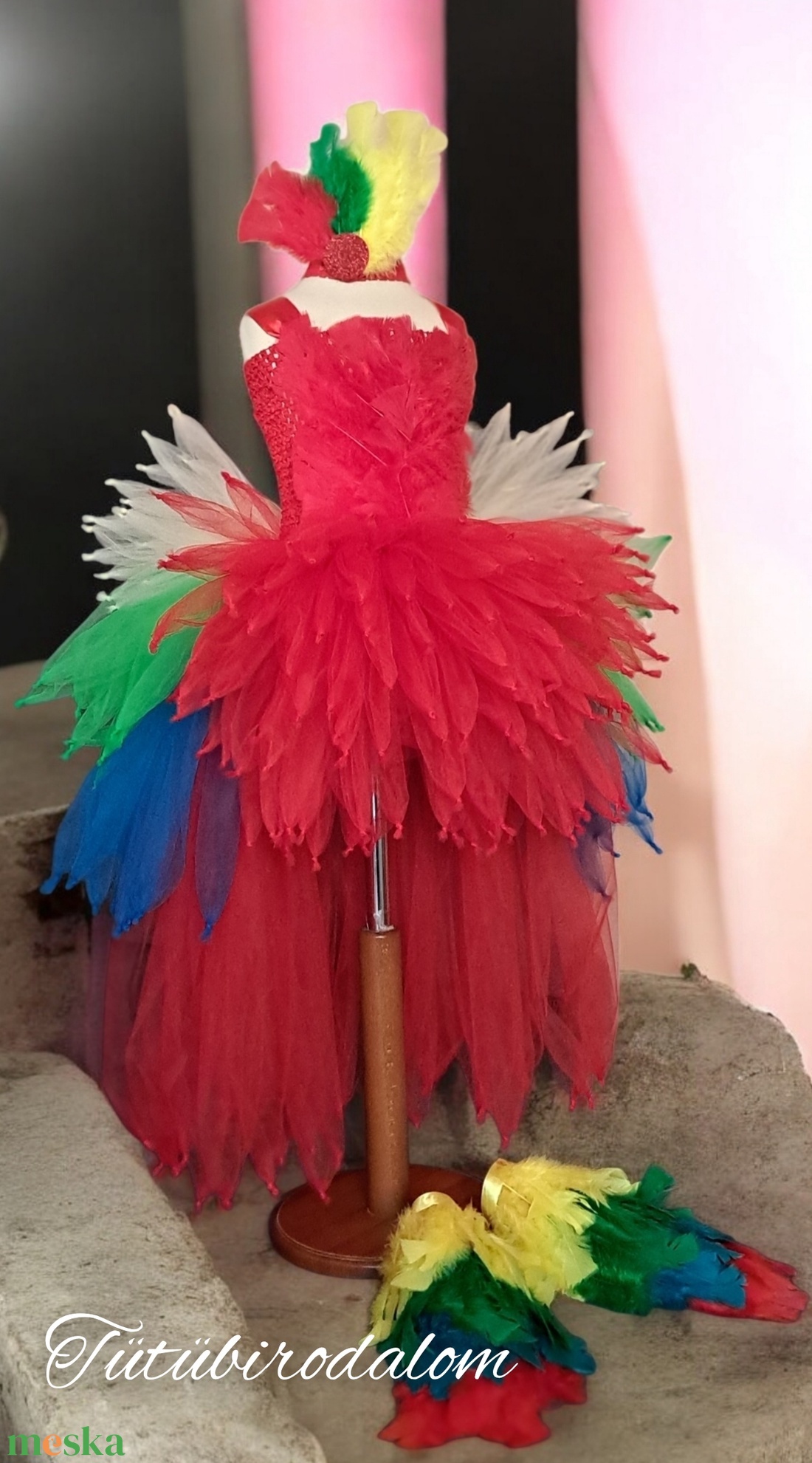 Színes Papagáj jelmez � látványos, különleges megjelenés - ruha & divat - jelmez & álarc - jelmez - Meska.hu