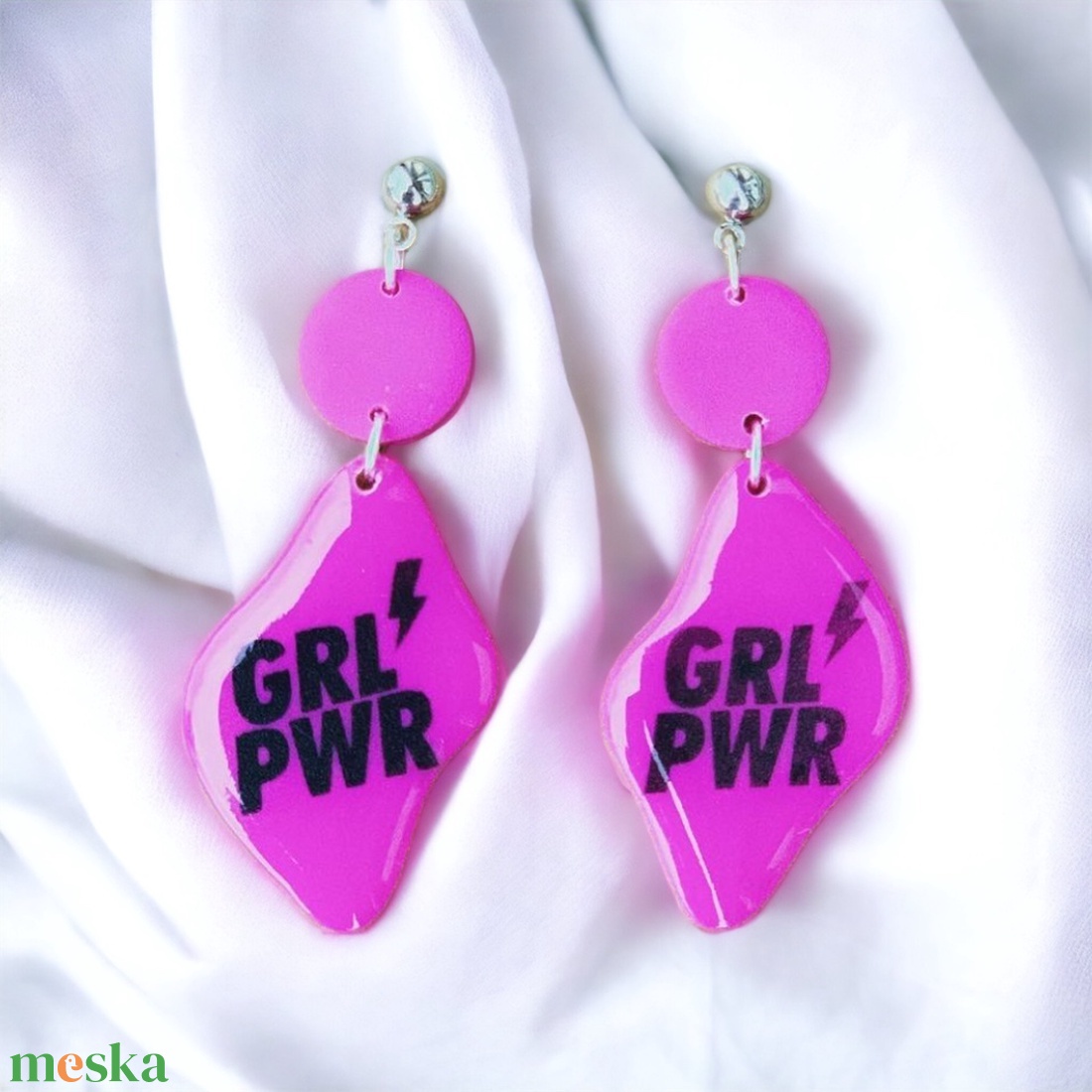 21.  GRLPWR rószaszín fülbevaló - ékszer - fülbevaló - lógó fülbevaló - Meska.hu