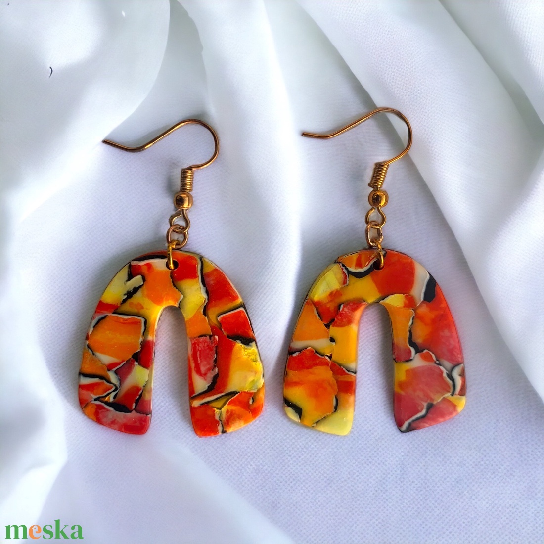 173. Sárga-piros-narancs tüzes boltívalakú fülbevaló - ékszer - fülbevaló - lógó fülbevaló - Meska.hu