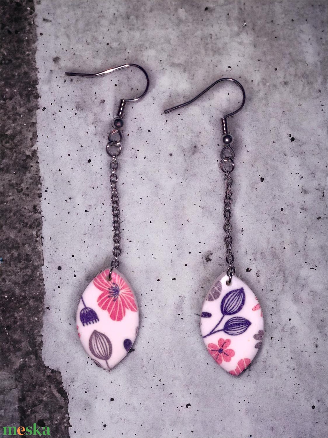 304. Tavaszi virágmintás fülbevaló - ékszer - fülbevaló - lógó fülbevaló - Meska.hu