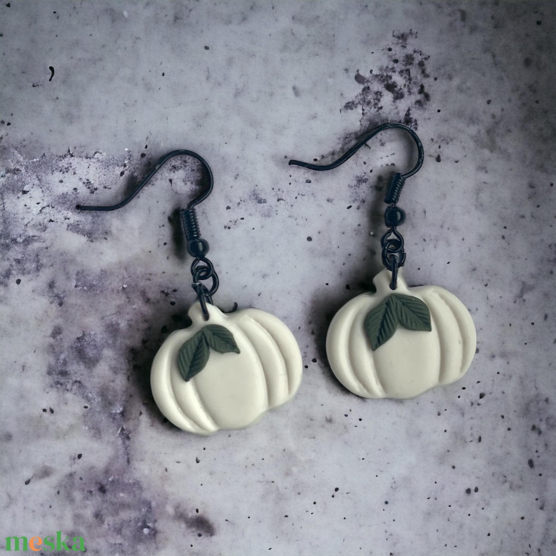 455. Halloween tökök levéllel fülbevaló - ékszer - fülbevaló - lógó fülbevaló - Meska.hu
