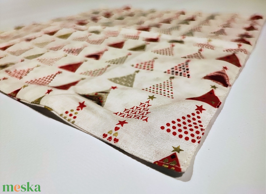 Kétoldalas karácsonyi szalvéta: fehér-piros/ 2 db - karácsony - karácsonyi lakásdekoráció - ünnepi asztaldekoráció - Meska.hu